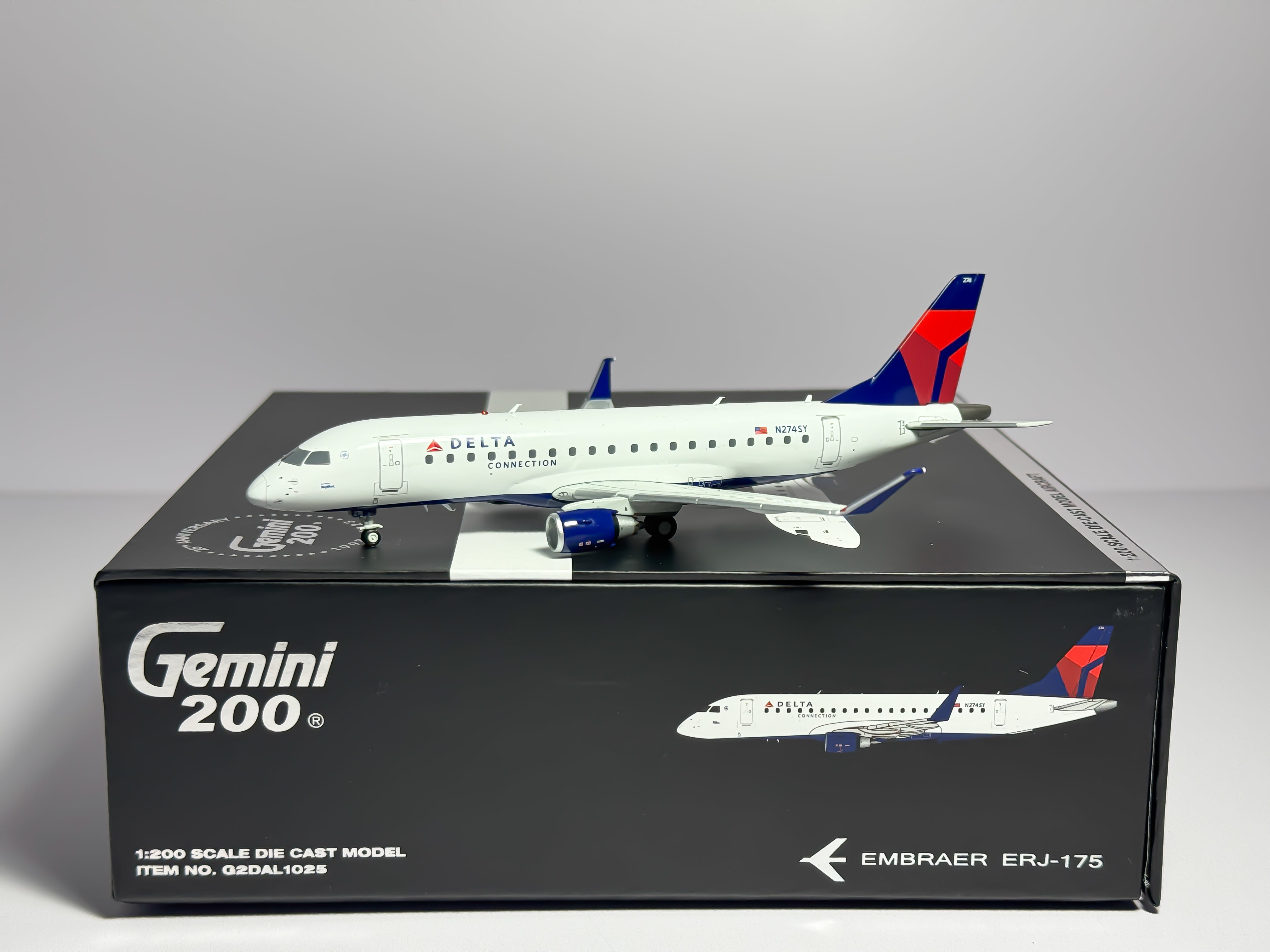 Delta Connection Embraer E175 1:200 Gemini Jets N274SY (G2DAL1025)