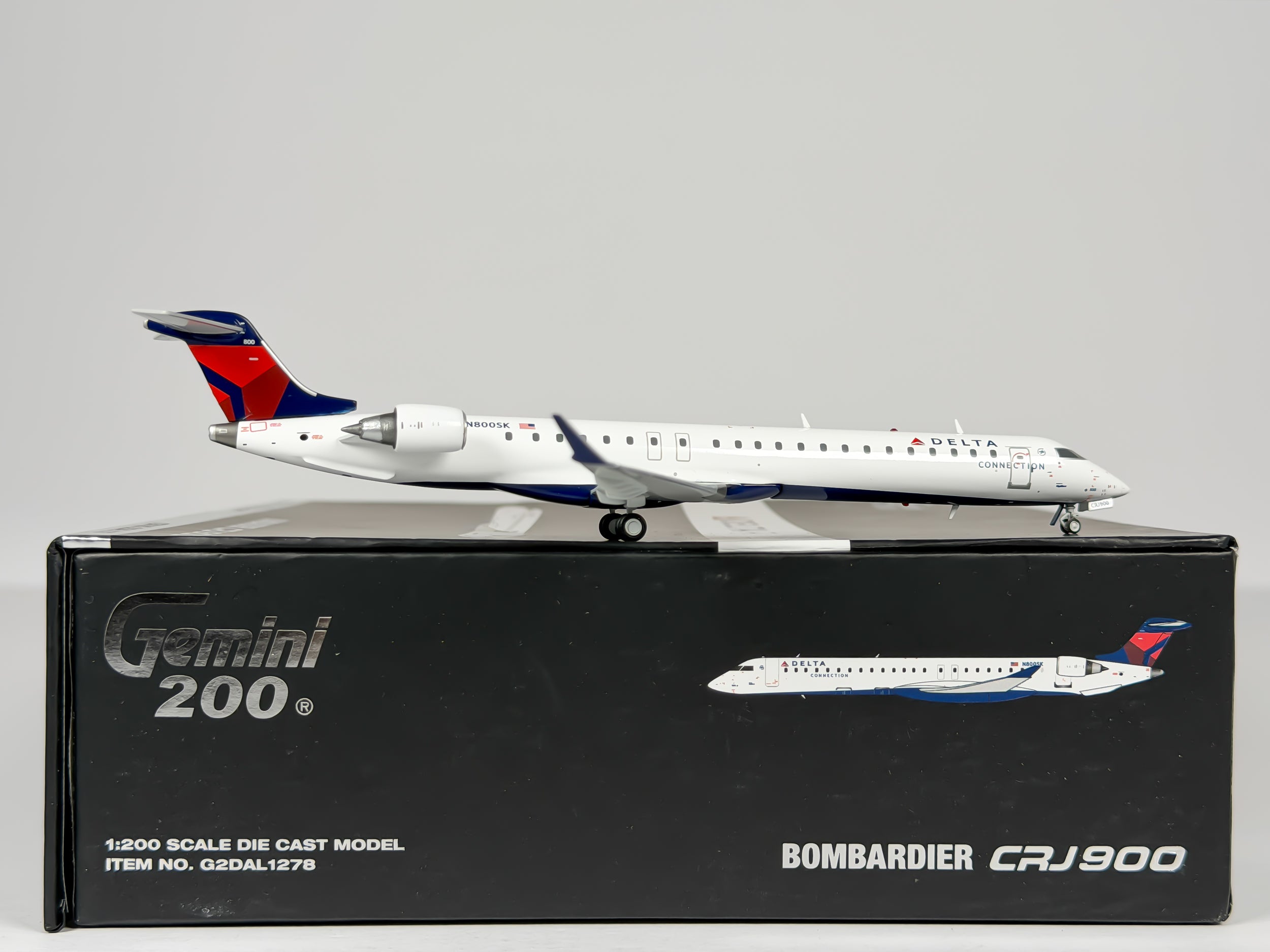 Delta Connection Bombardier CRJ900 1:200 Gemini Jets N800SK (G2DAL1278)
