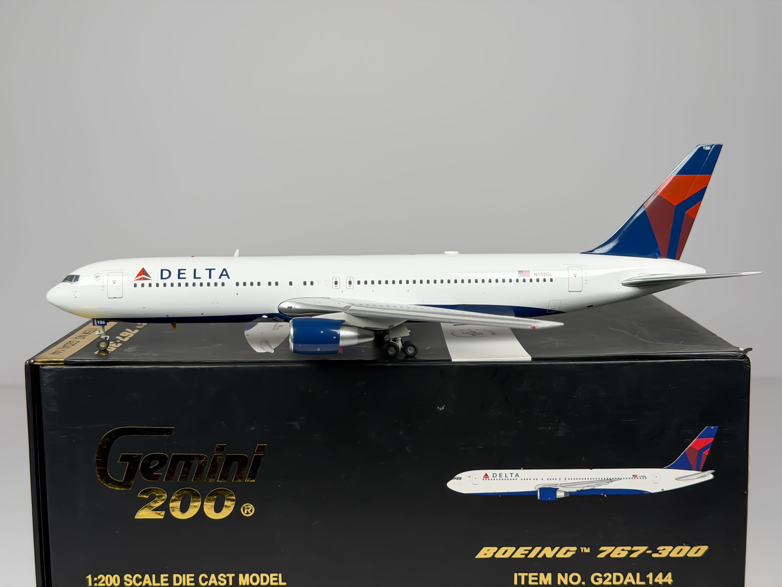 Delta Air Lines Boeing 767-300 1:200 Gemini Jets N135DL (G2DAL144)