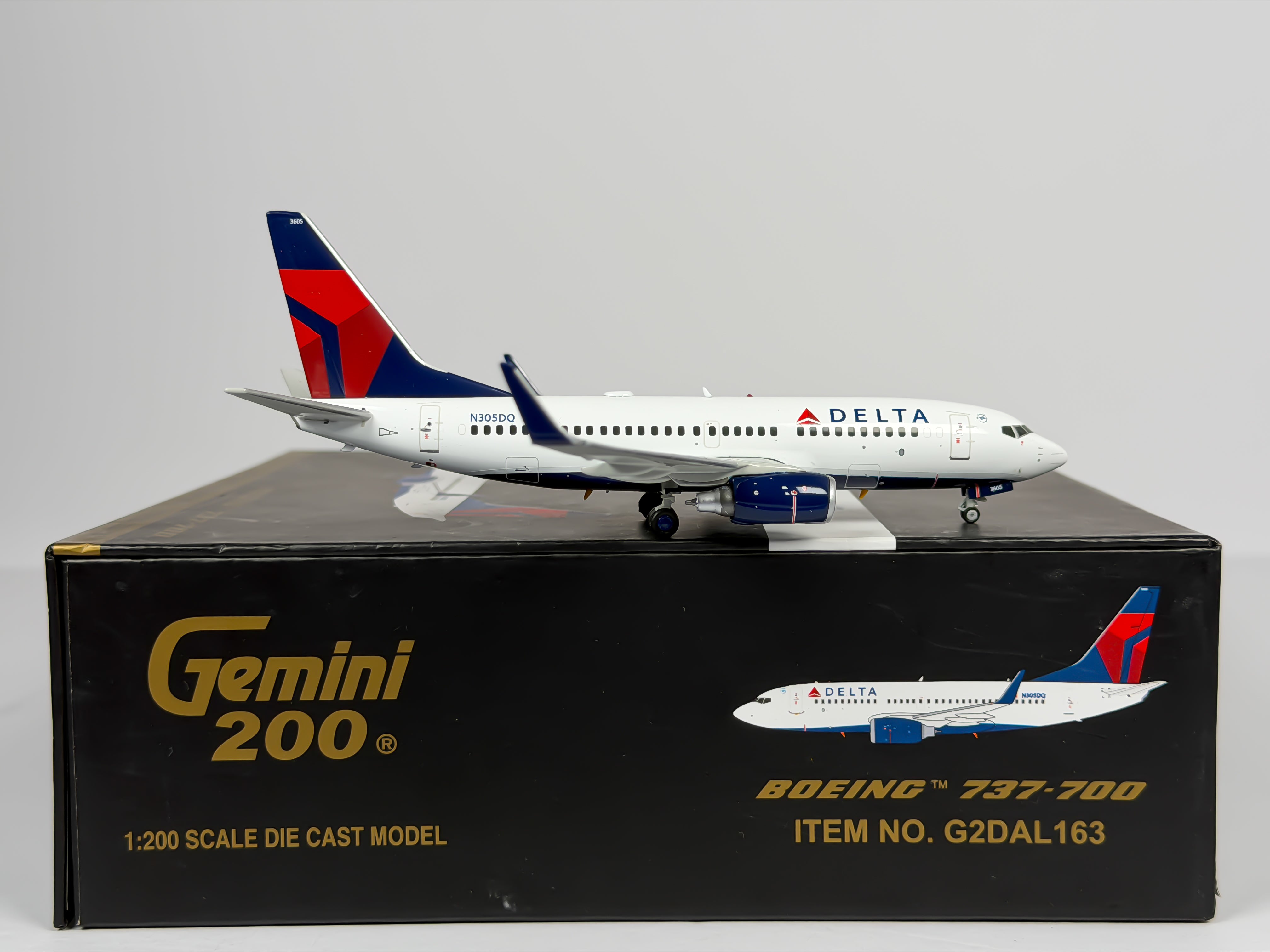 Delta Air Lines Boeing 737-700 1:200 Gemini Jets N305DQ (G2DAL163)