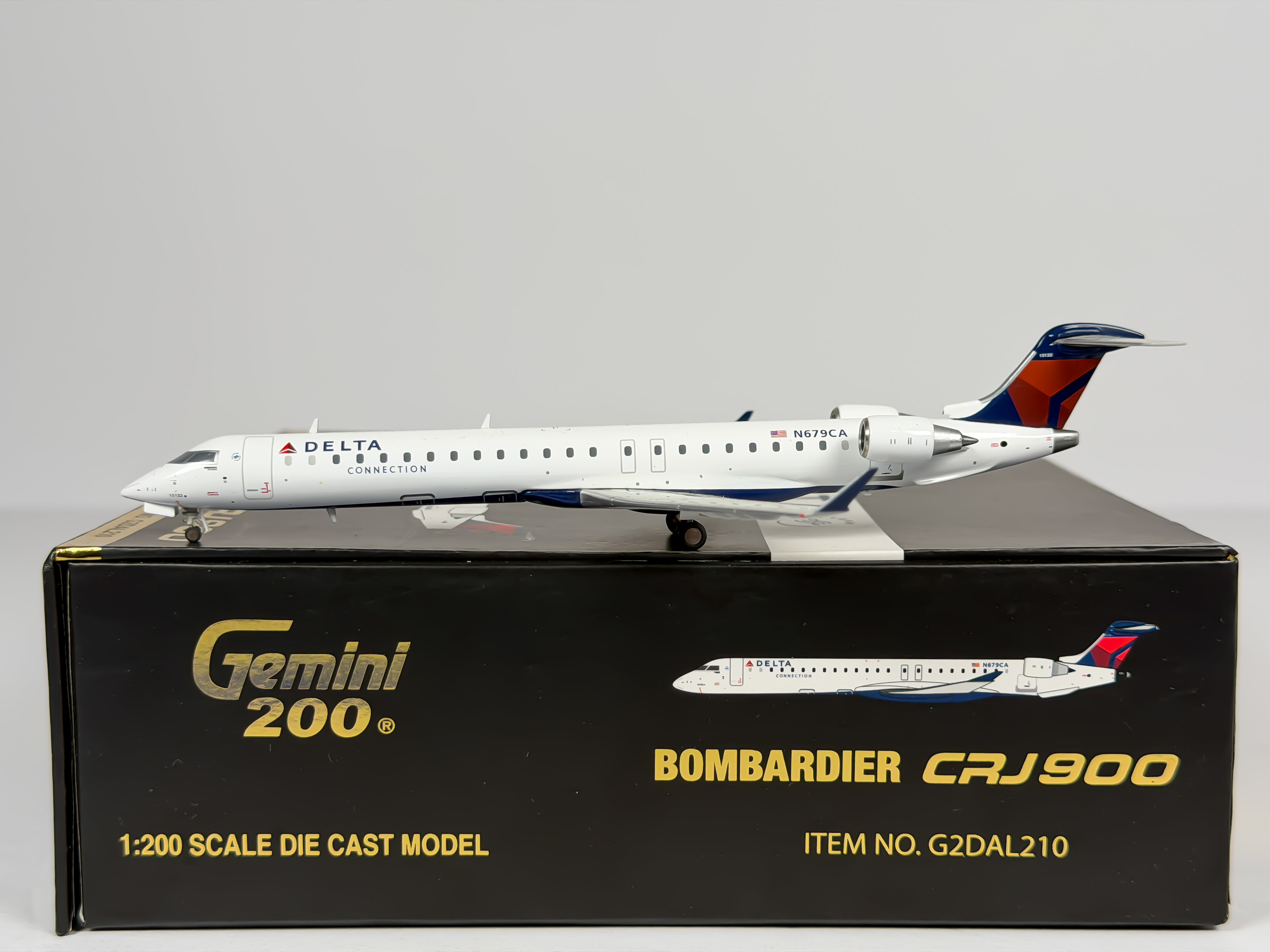 Delta Air Lines Bombardier CRJ900 1:200 Gemini Jets N679CA (G2DAL210)