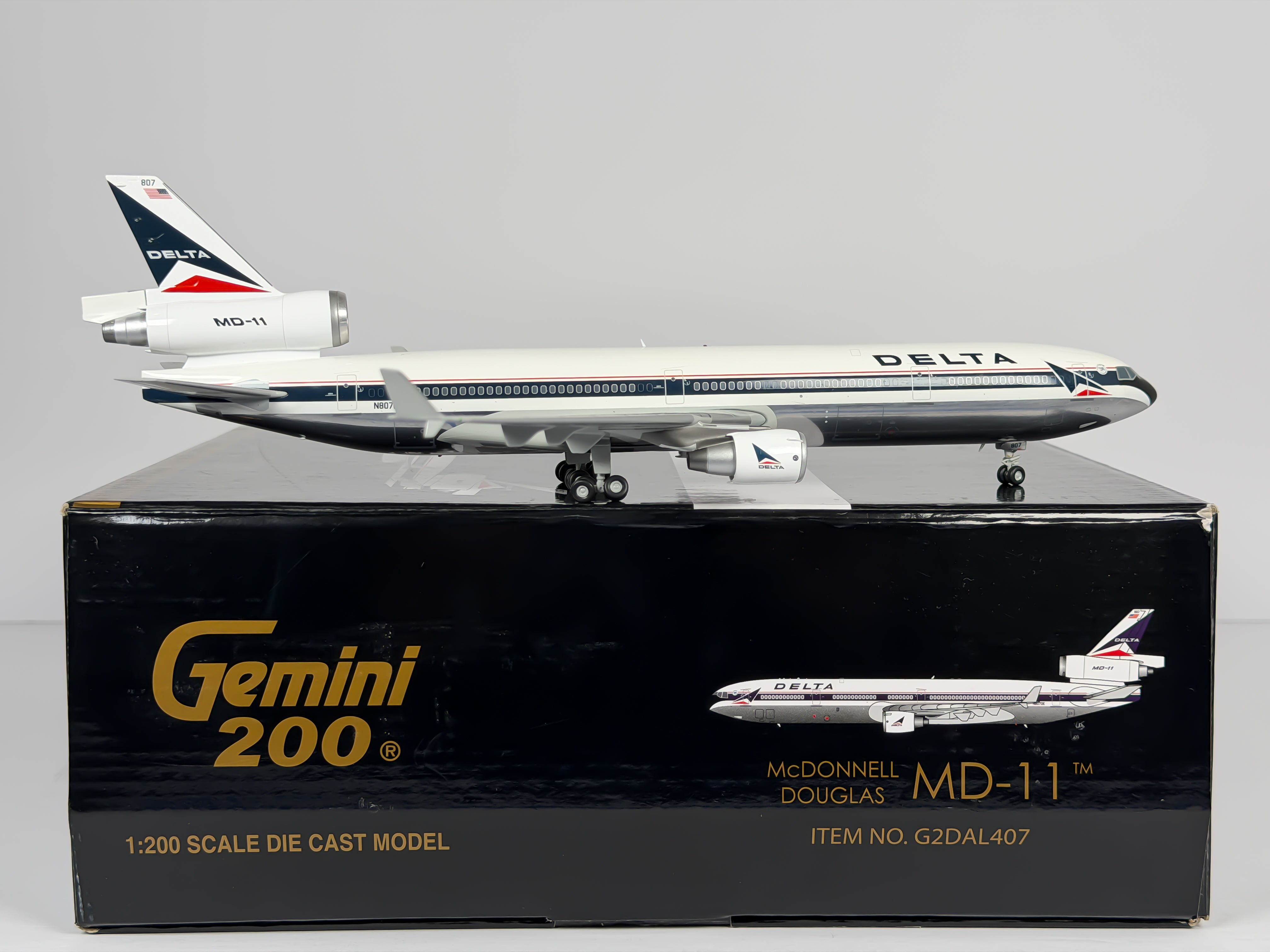 Delta Air Lines McDonnell Douglas MD-11 1:200 Gemini Jets N807DE (G2DAL407)
