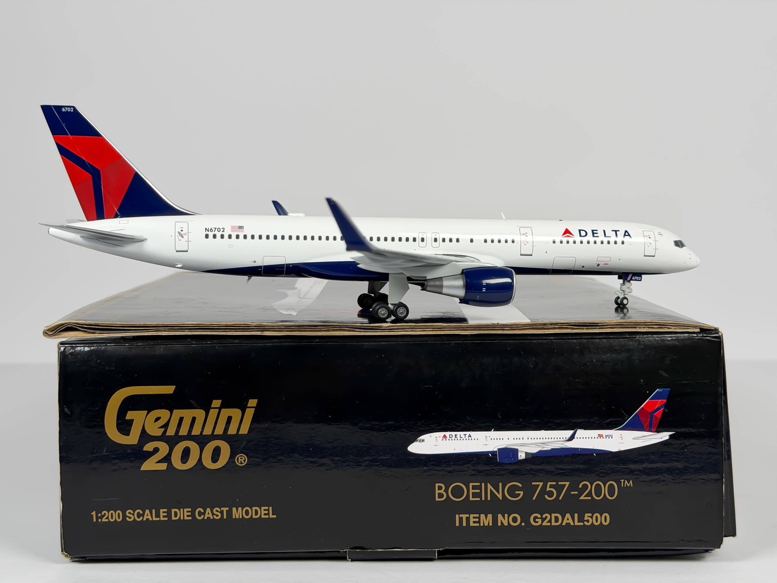 Delta Air Lines Boeing 757-200 1:200 Gemini Jets N6702 (G2DAL500)