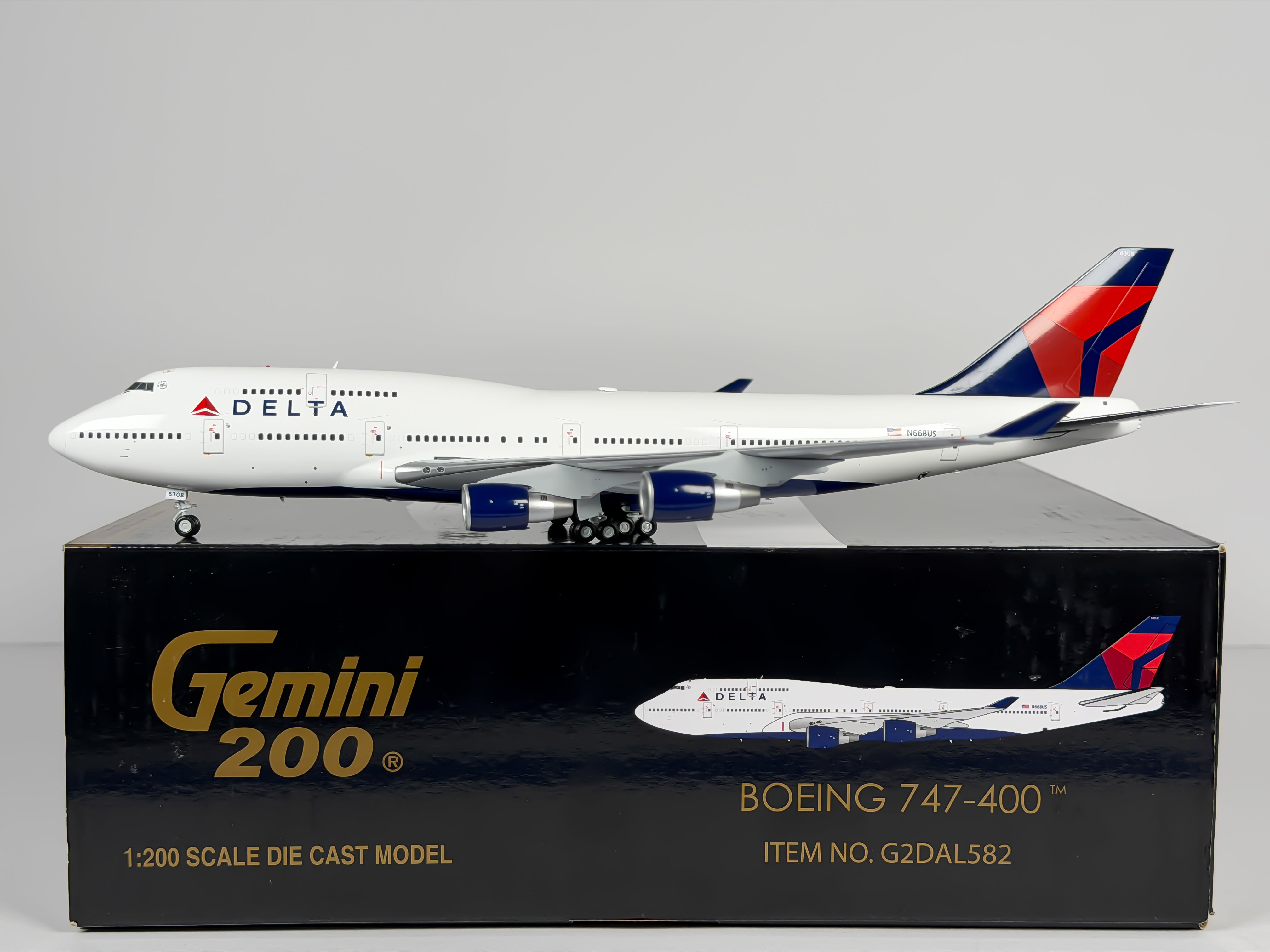 Delta Air Lines Boeing 747-400 1:200 Gemini Jets N668US (G2DAL582)