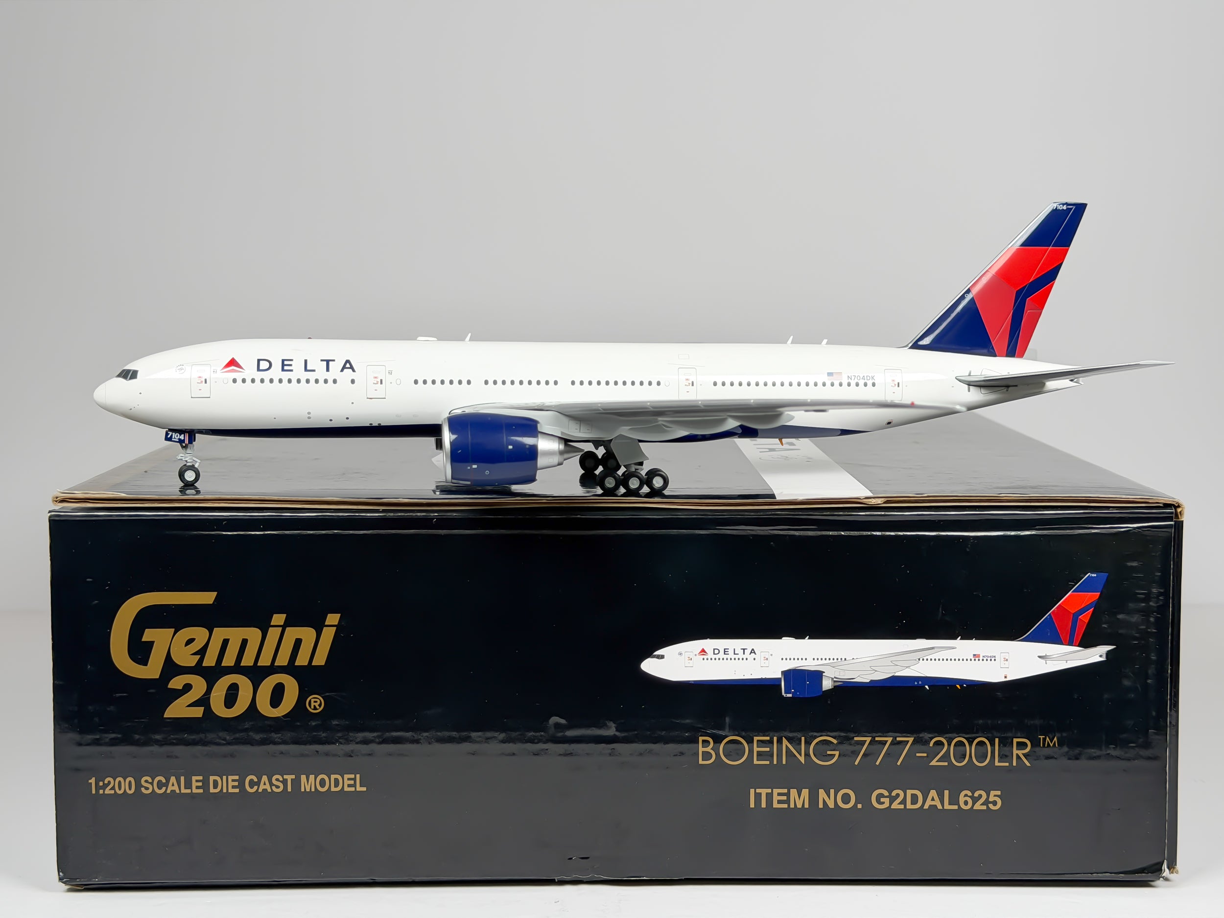 Delta Air Lines Boeing 777-200LR 1:200 Gemini Jets N704DK (G2DAL625)