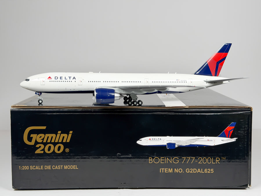Delta Air Lines Boeing 777-200LR 1:200 Gemini Jets N704DK (G2DAL625)