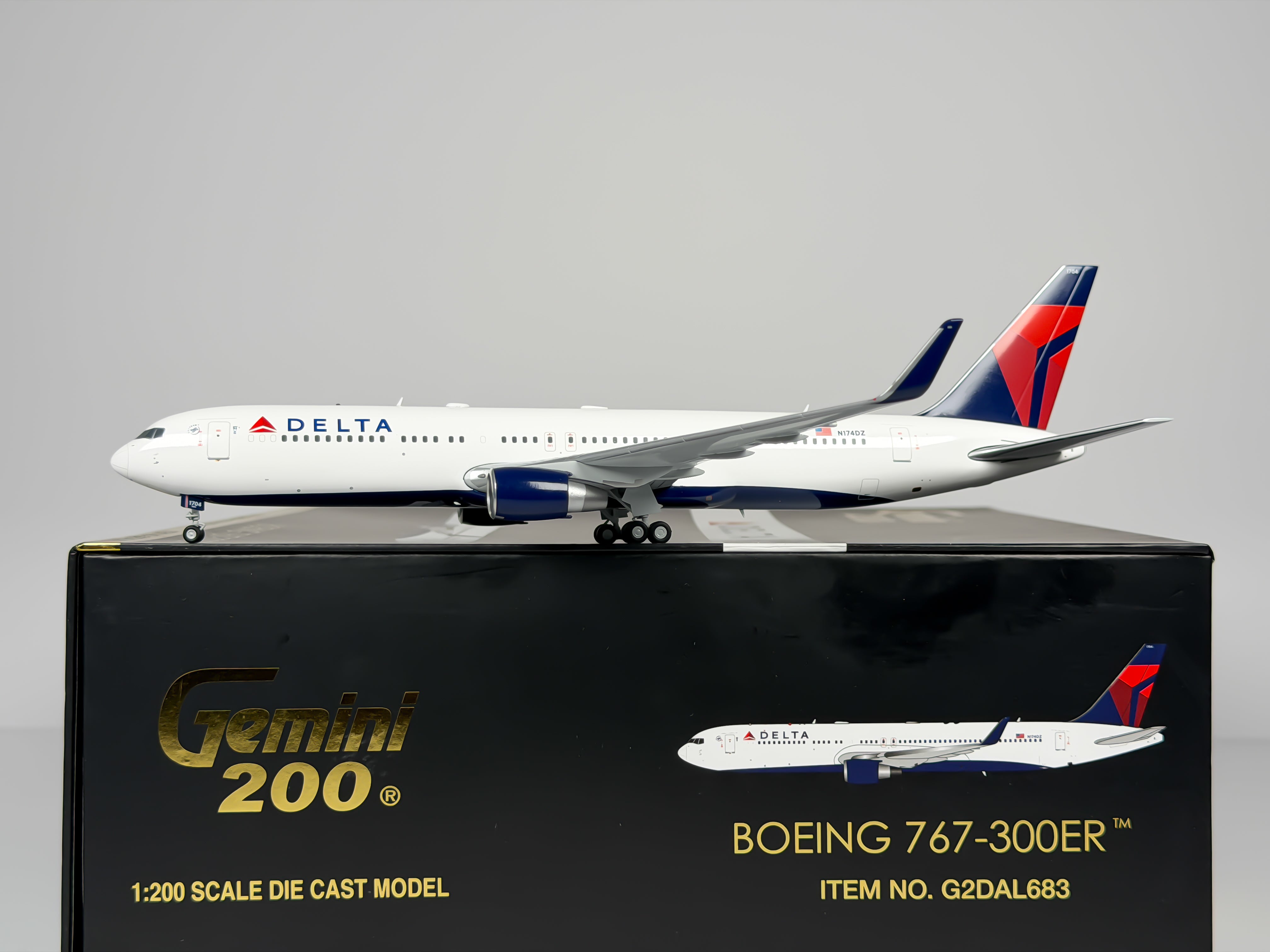 Delta Air Lines Boeing 767-300ER 1:200 Gemini Jets N174DZ (G2DAL683)