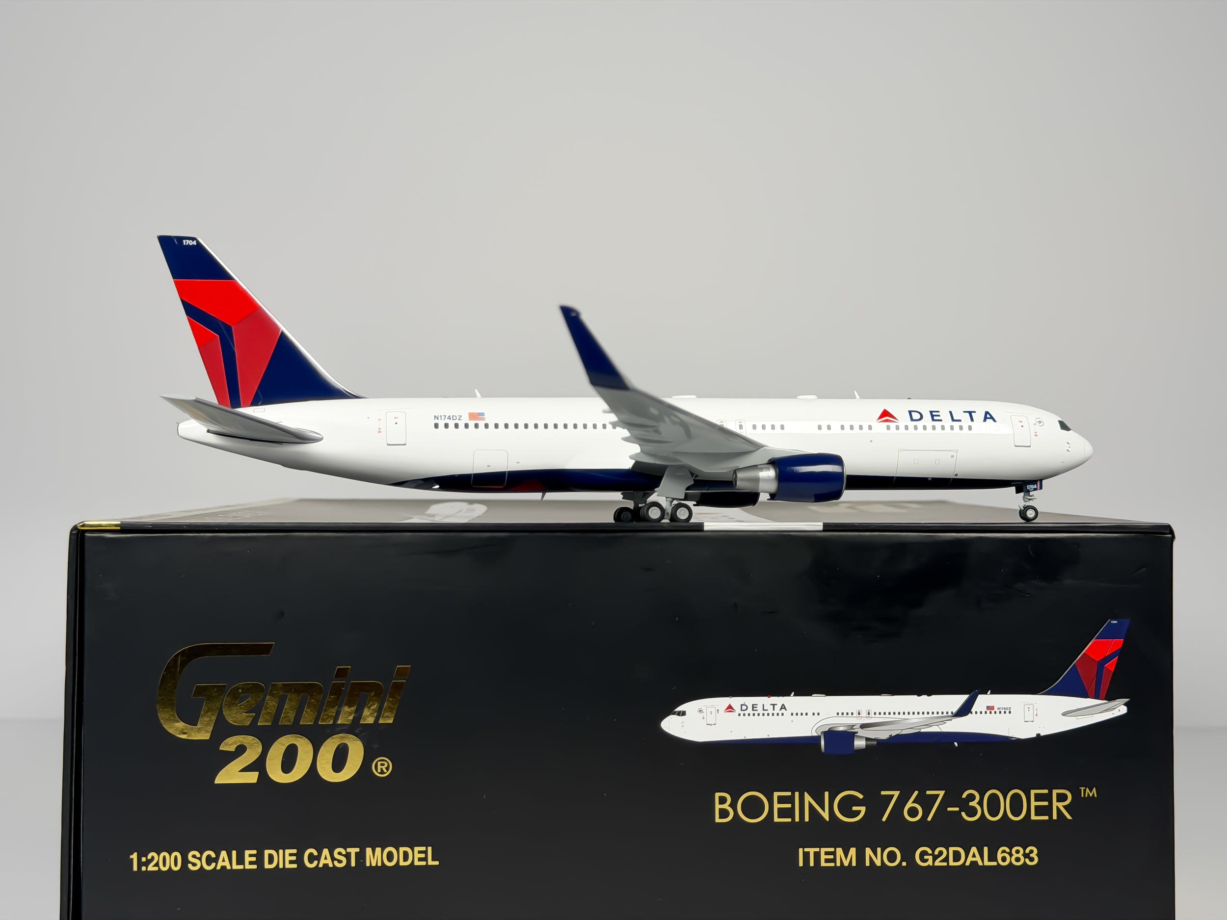 Delta Air Lines Boeing 767-300ER 1:200 Gemini Jets N174DZ (G2DAL683)