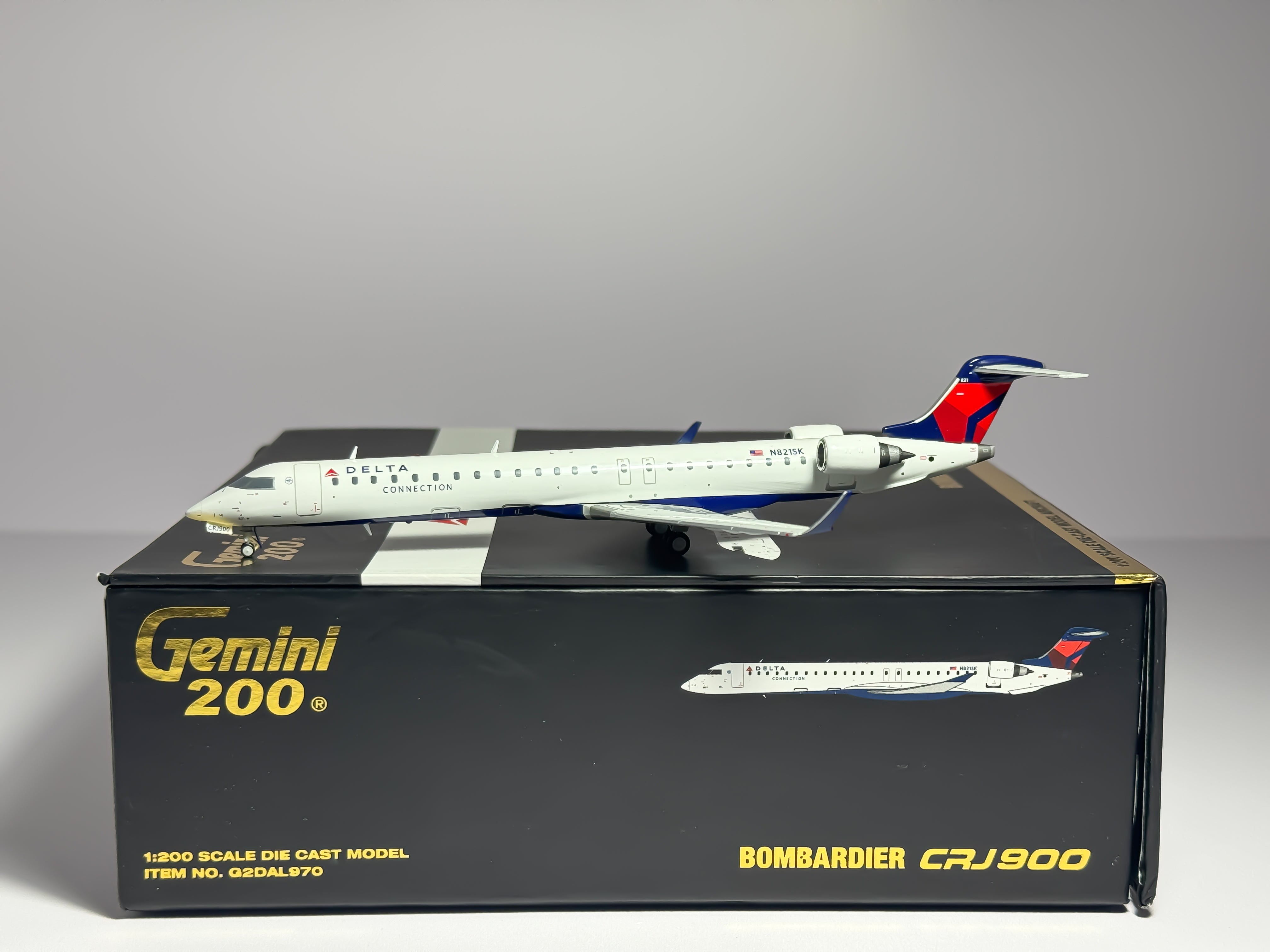 Delta Connection Bombardier CRJ900 1:200 Gemini Jets N821SK (G2DAL970)