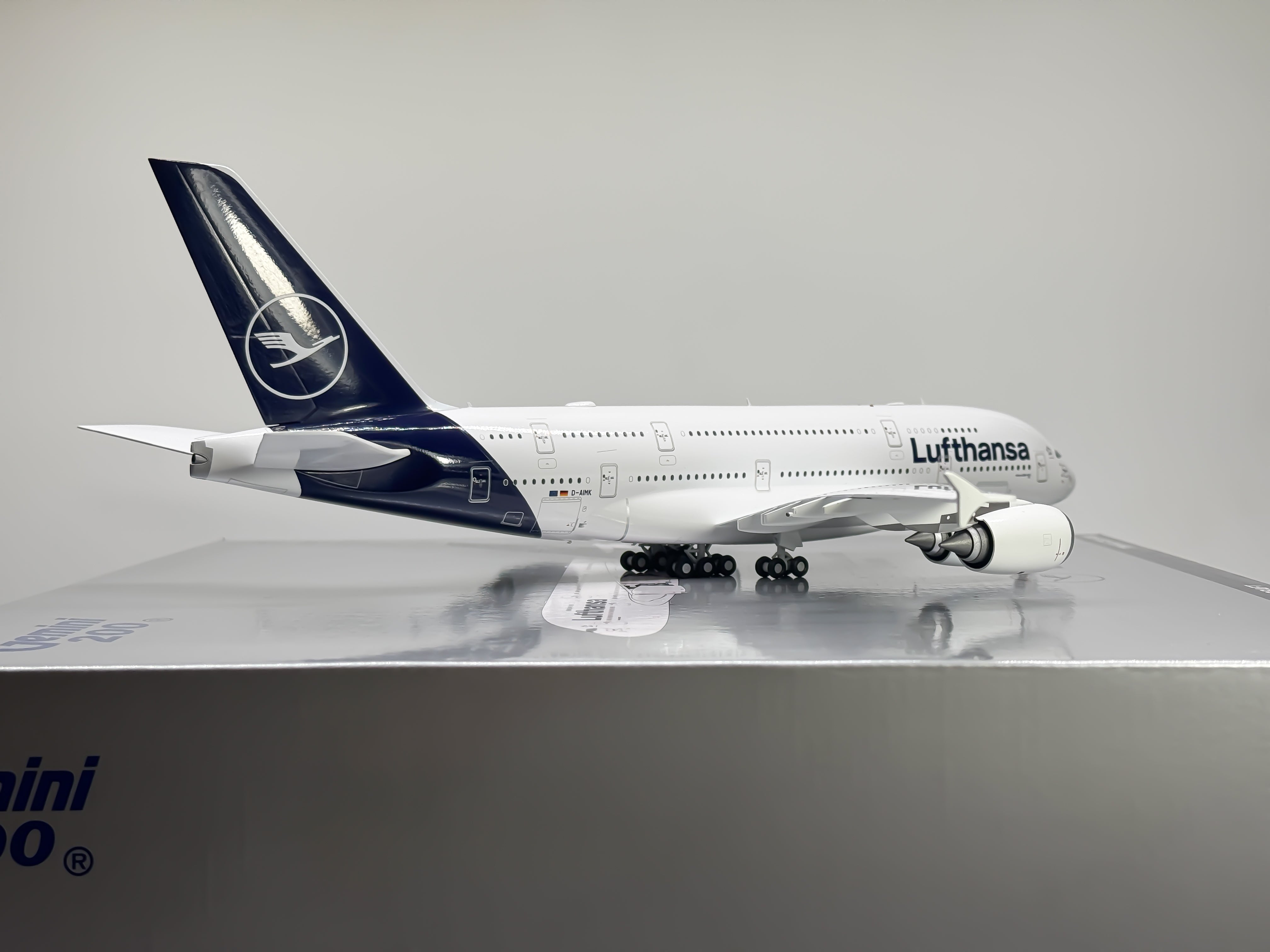 Lufthansa Airbus A380-800 1:200 Gemini Jets D-AIMK (G2DLH1202)