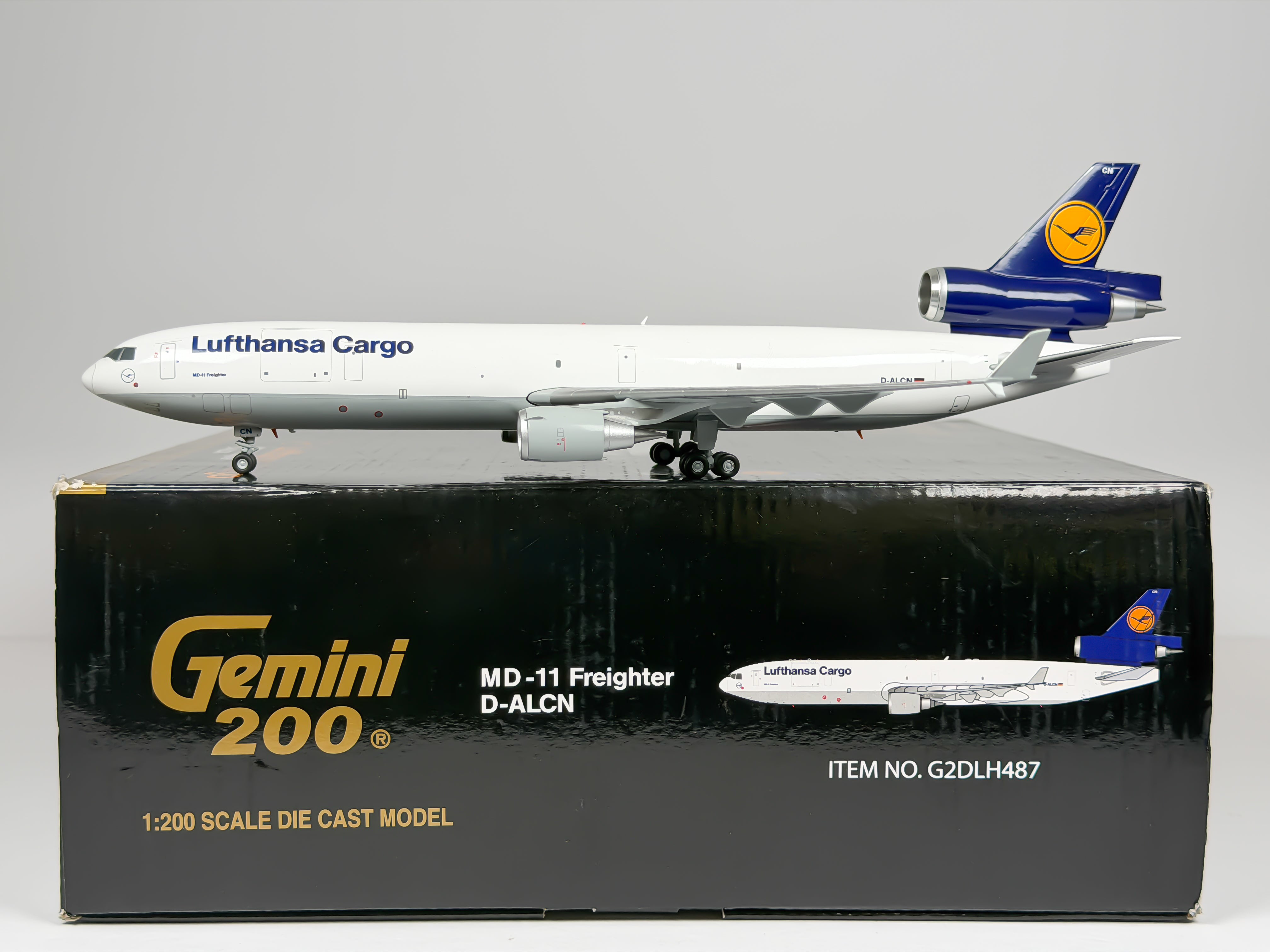 Lufthansa Cargo McDonnell Douglas MD-11F 1:200 Gemini Jets D-ALCN (G2DLH487)