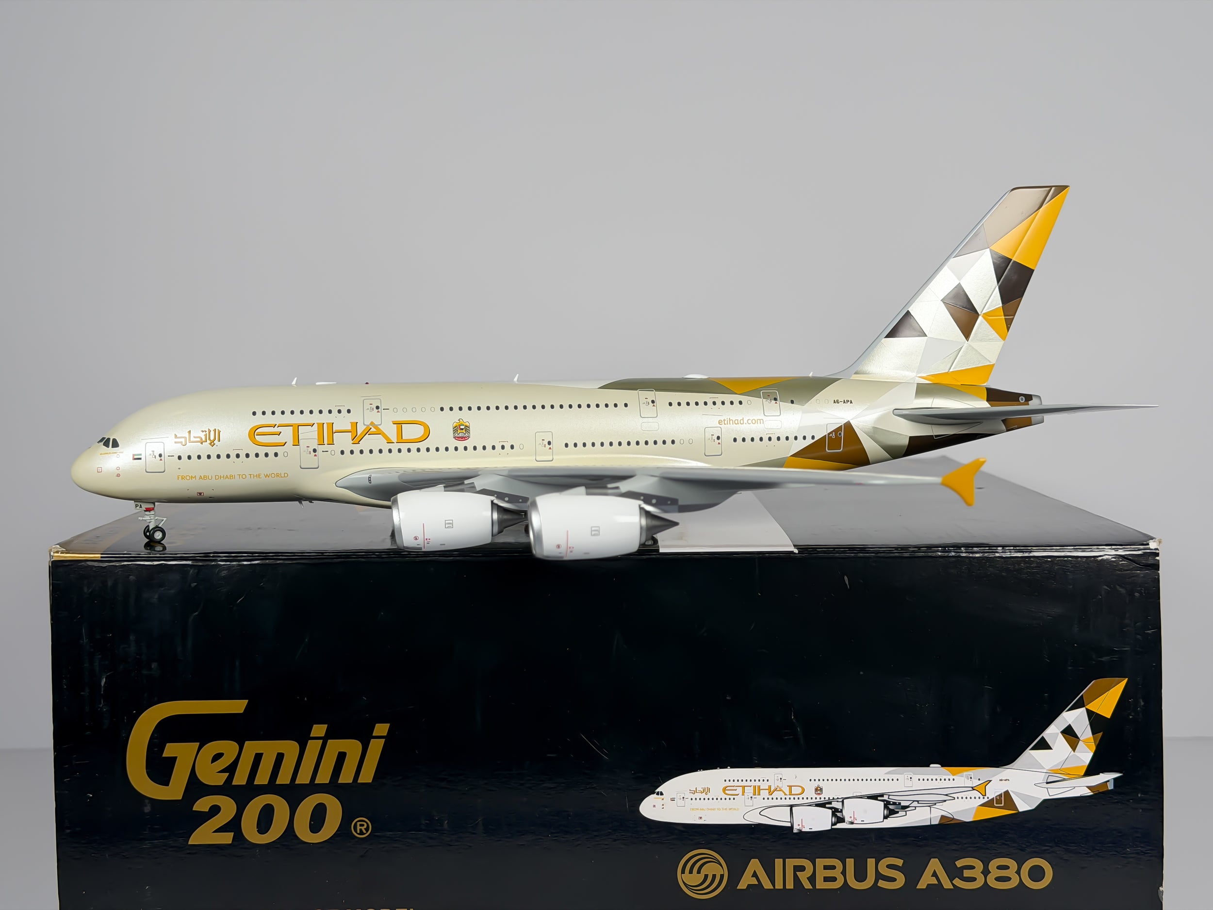 Etihad Airways Airbus A380-800 1:200 Gemini Jets A6-APA (G2ETD521)