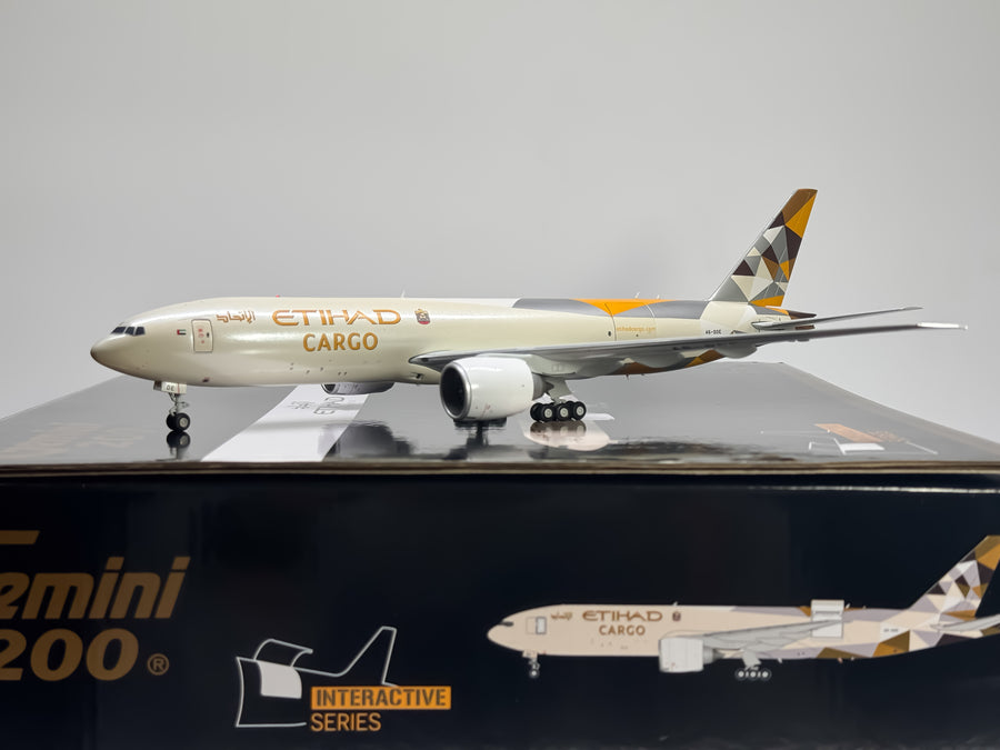 Etihad Cargo Boeing 777-200F 1:200 Gemini Jets A6-DDE (G2ETD955)