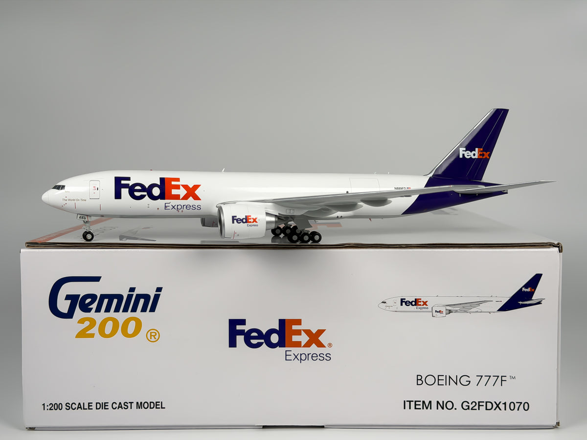 FedEx Express Boeing 777F 1:200 Gemini Jets N889FD (G2FDX1070)