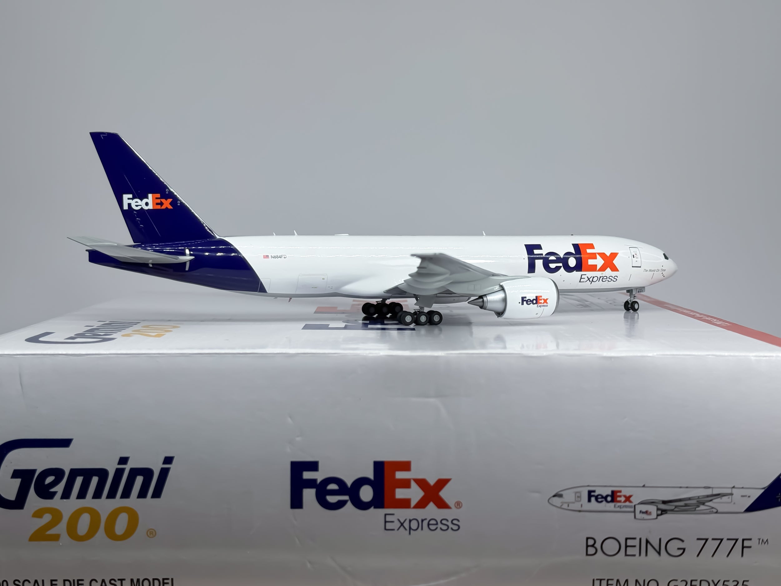 FedEx Express Boeing 777F 1:200 Gemini Jets N884FD (G2FDX535)