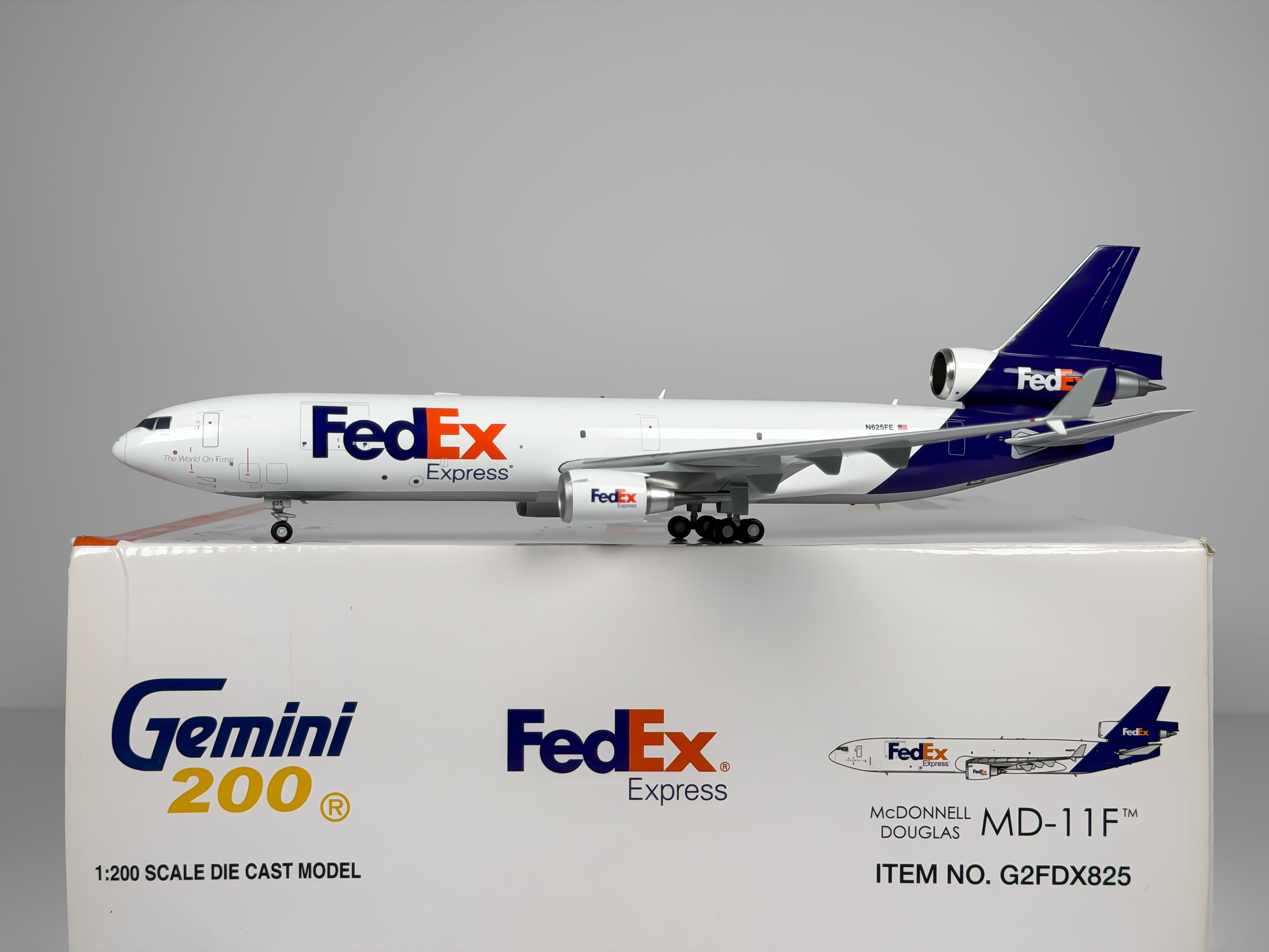 FedEx Express McDonnell Douglas MD-11F 1:200 Gemini Jets N625FE (G2FDX825)