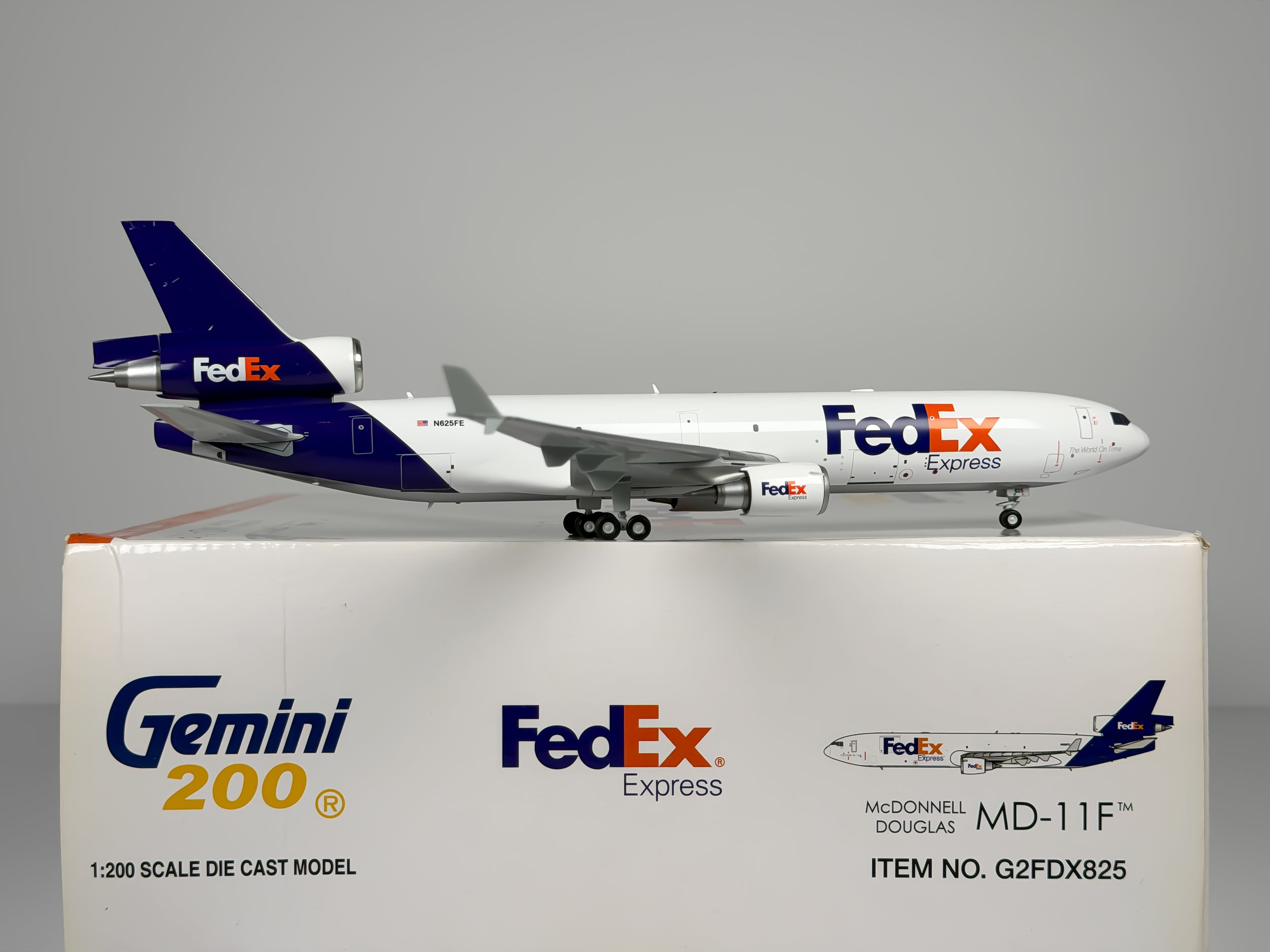FedEx Express McDonnell Douglas MD-11F 1:200 Gemini Jets N625FE (G2FDX825)