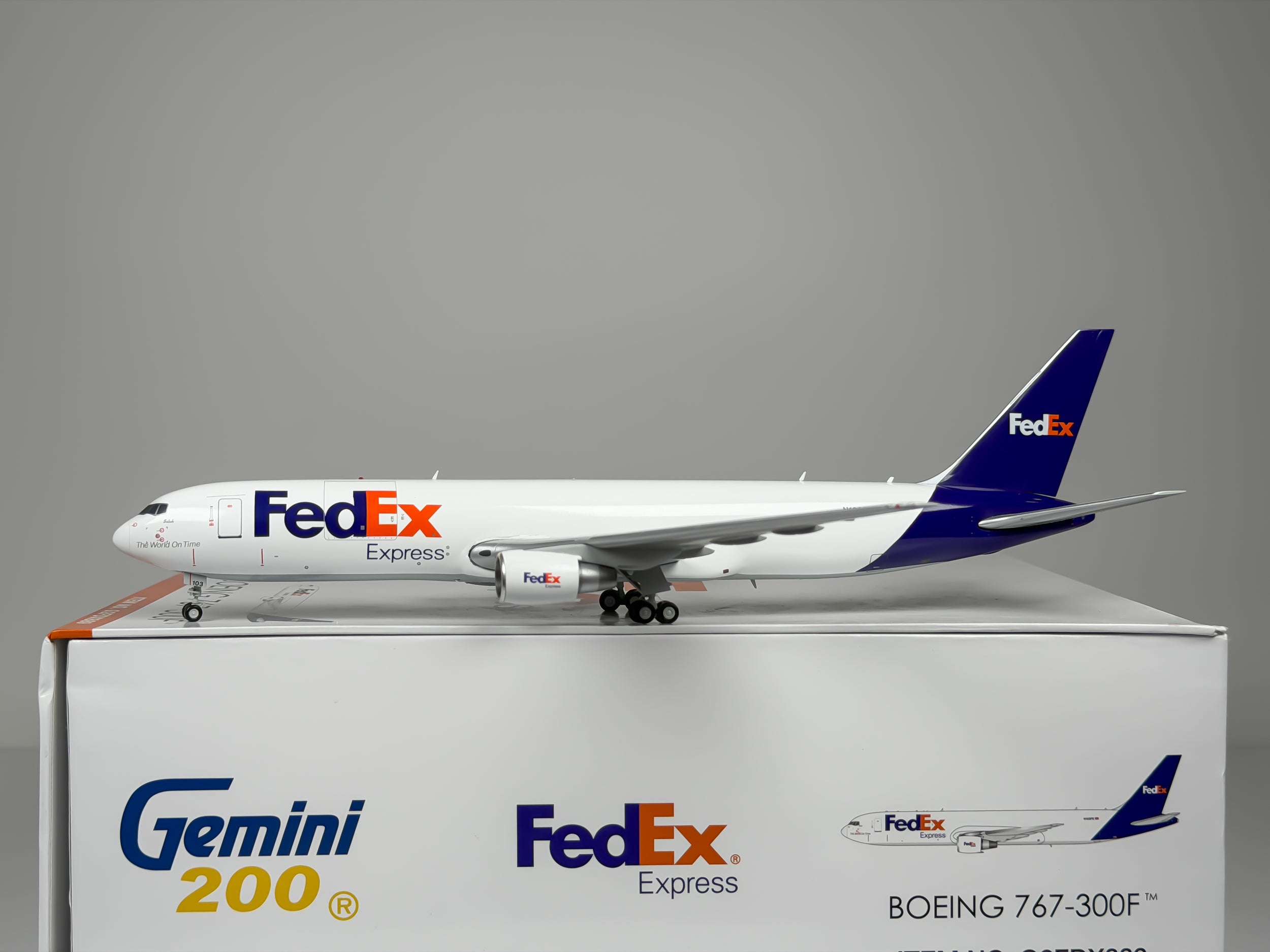 FedEx Express Boeing 767-300F 1:200 Gemini Jets N103FE (G2FDX889)