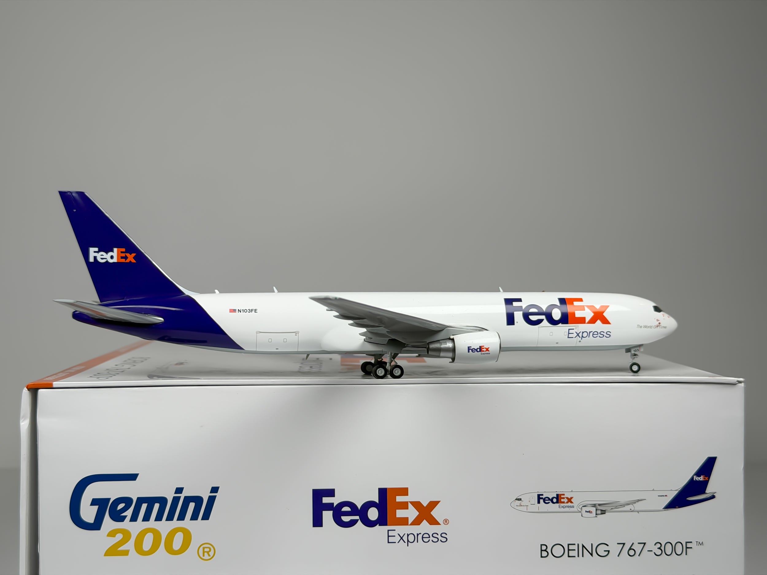 FedEx Express Boeing 767-300F 1:200 Gemini Jets N103FE (G2FDX889)