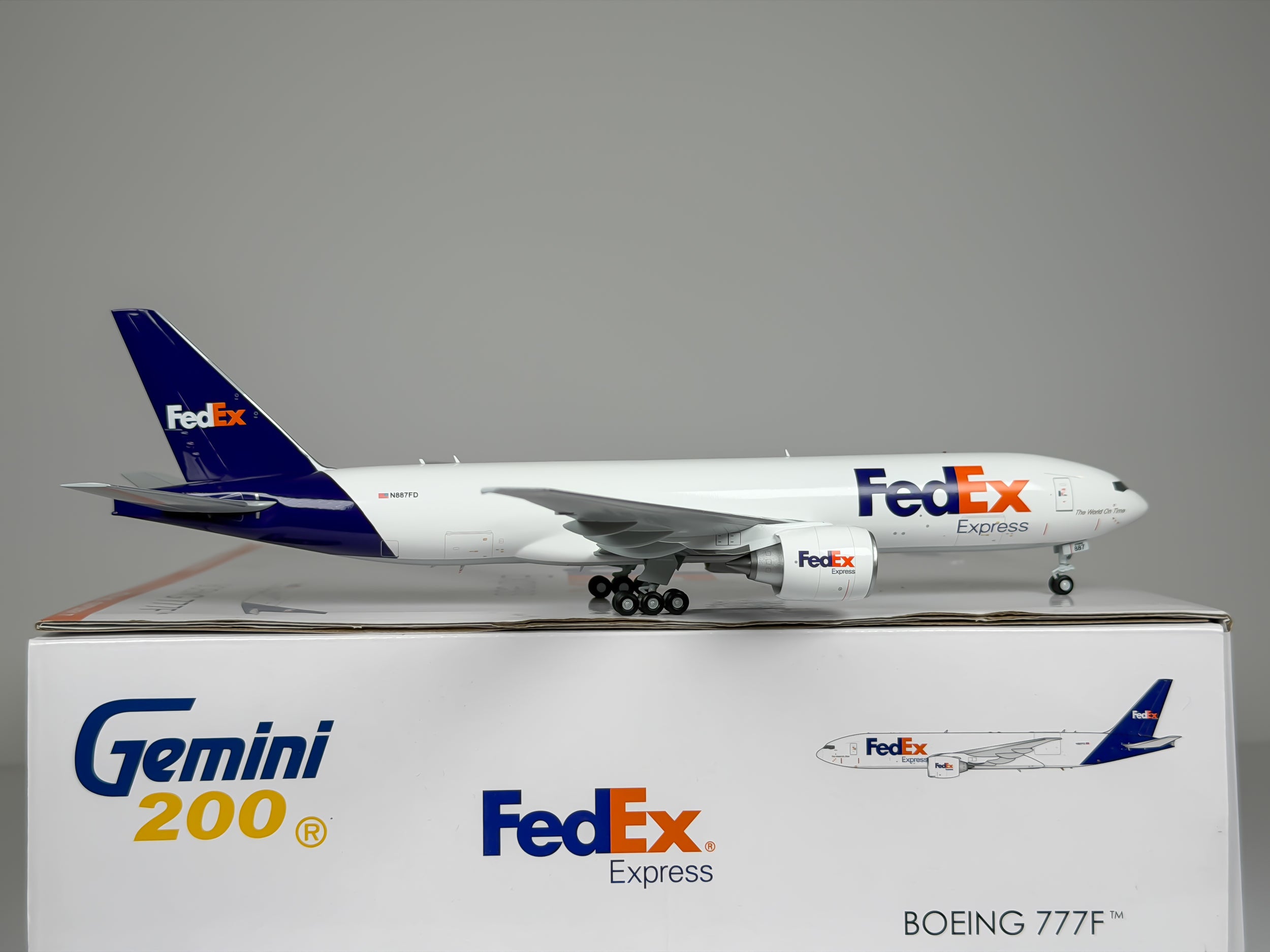 FedEx Express Boeing 777F 1:200 Gemini Jets N887FD (G2FDX917)