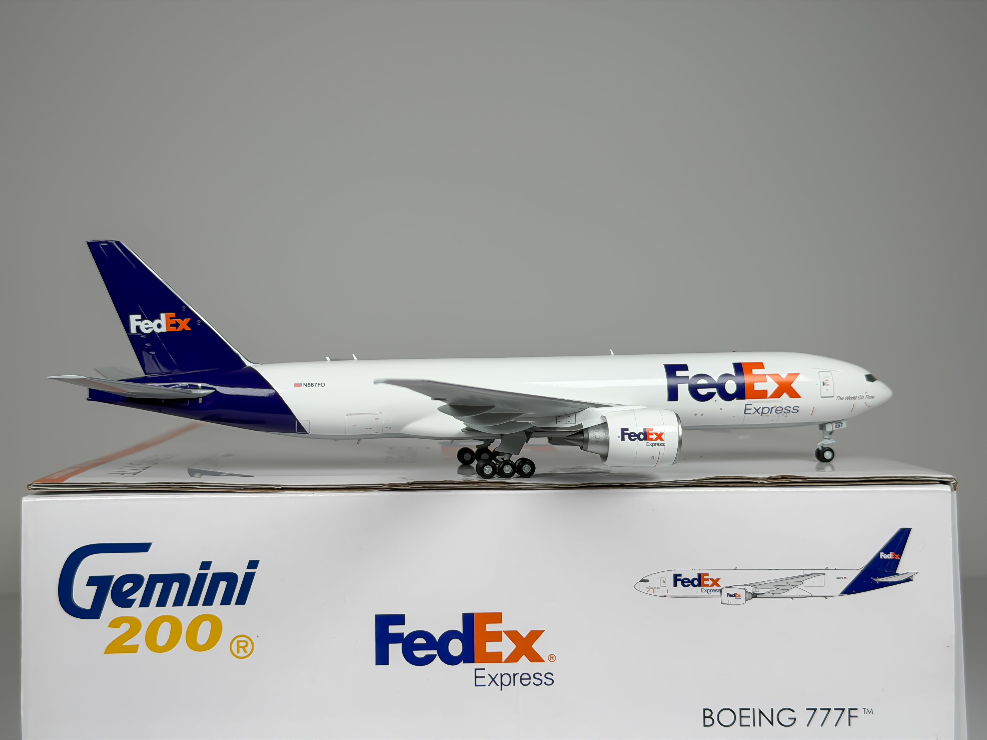 FedEx Express Boeing 777F 1:200 Gemini Jets N887FD (G2FDX917)