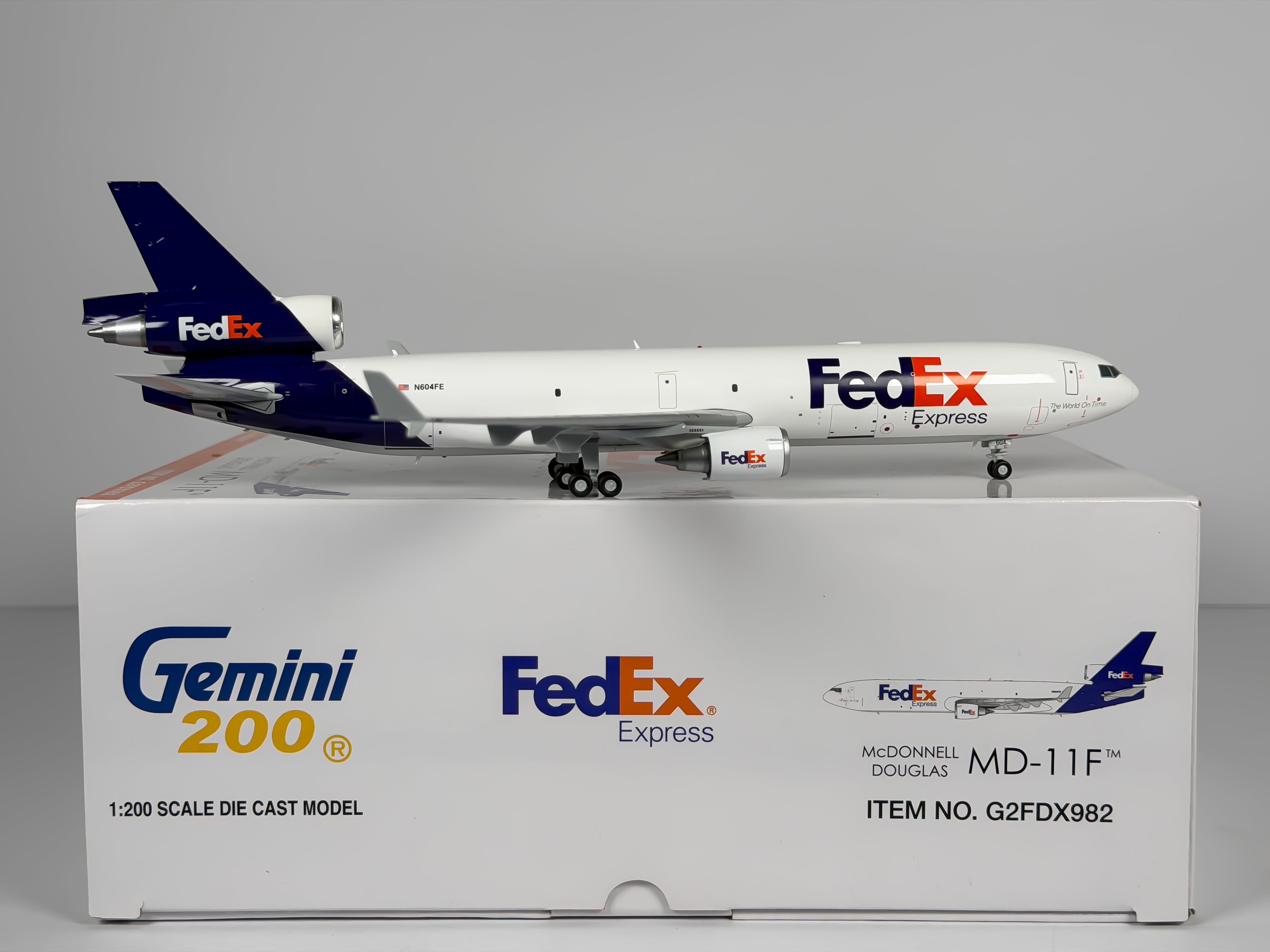 FedEx Express McDonnell Douglas MD-11F 1:200 Gemini Jets N604FE (G2FDX982)