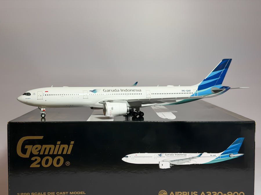 Garuda Indonesia Airbus A330-900neo 1:200 Gemini Jets PK-GHF (G2GIA969)