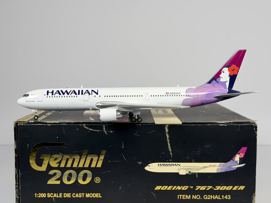 Hawaiian Airlines Boeing 767-300ER 1:200 Gemini Jets N582HA (G2HAL143)