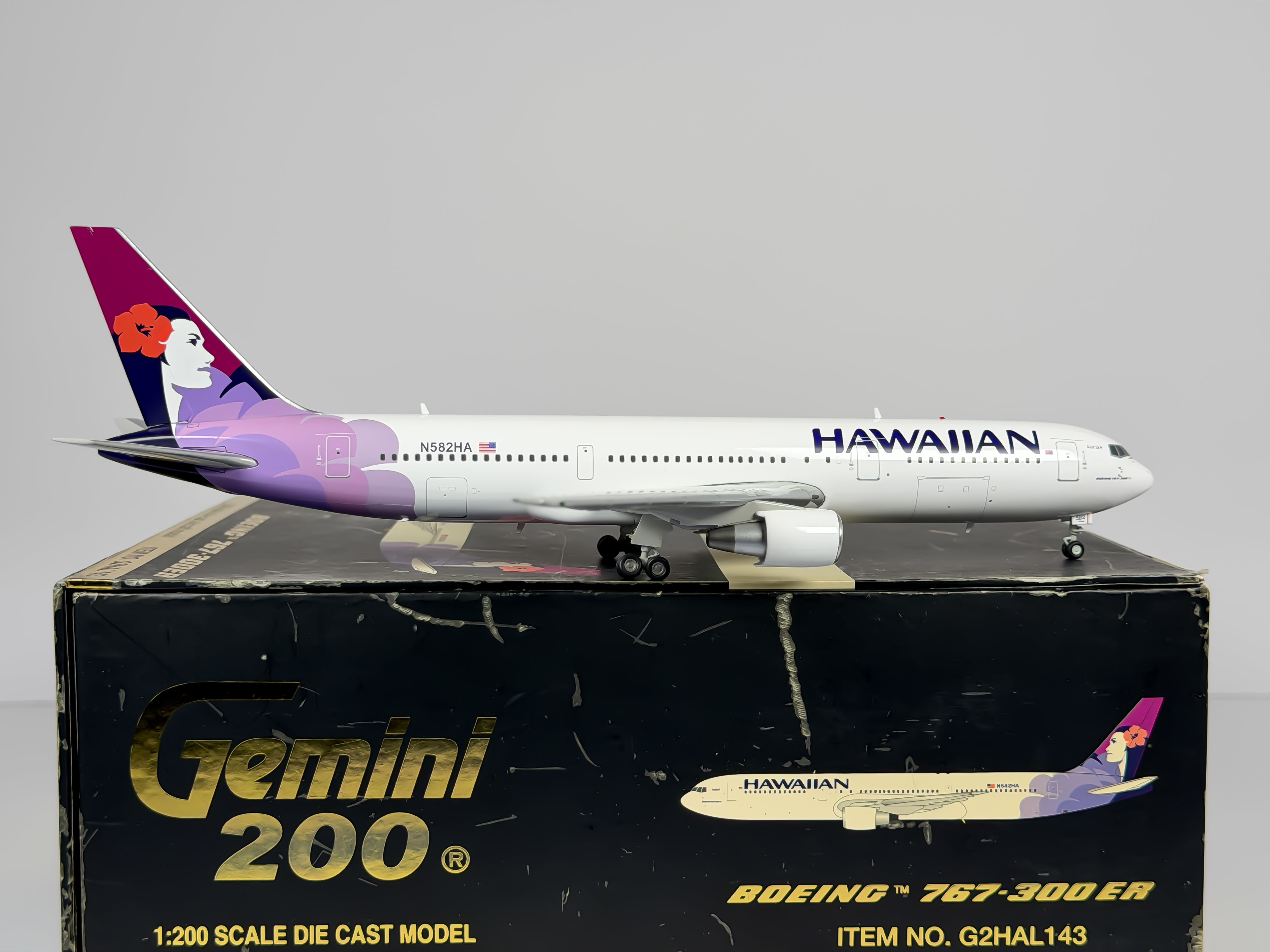 Hawaiian Airlines Boeing 767-300ER 1:200 Gemini Jets N582HA (G2HAL143)
