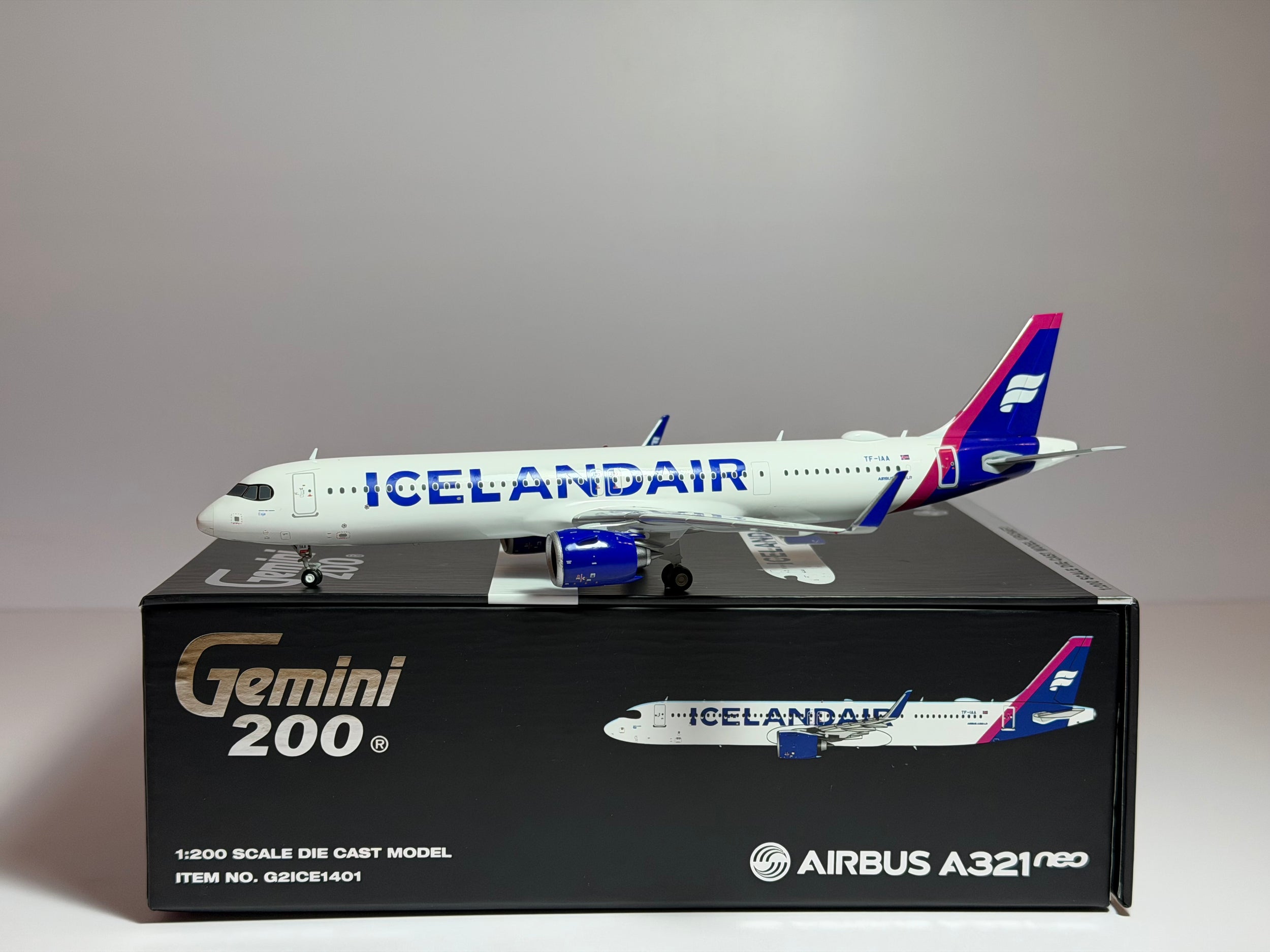 Gemini Jets 1:200 Icelandair Airbus A321neo TF-IAA new colors G2ICE1401 w/stand