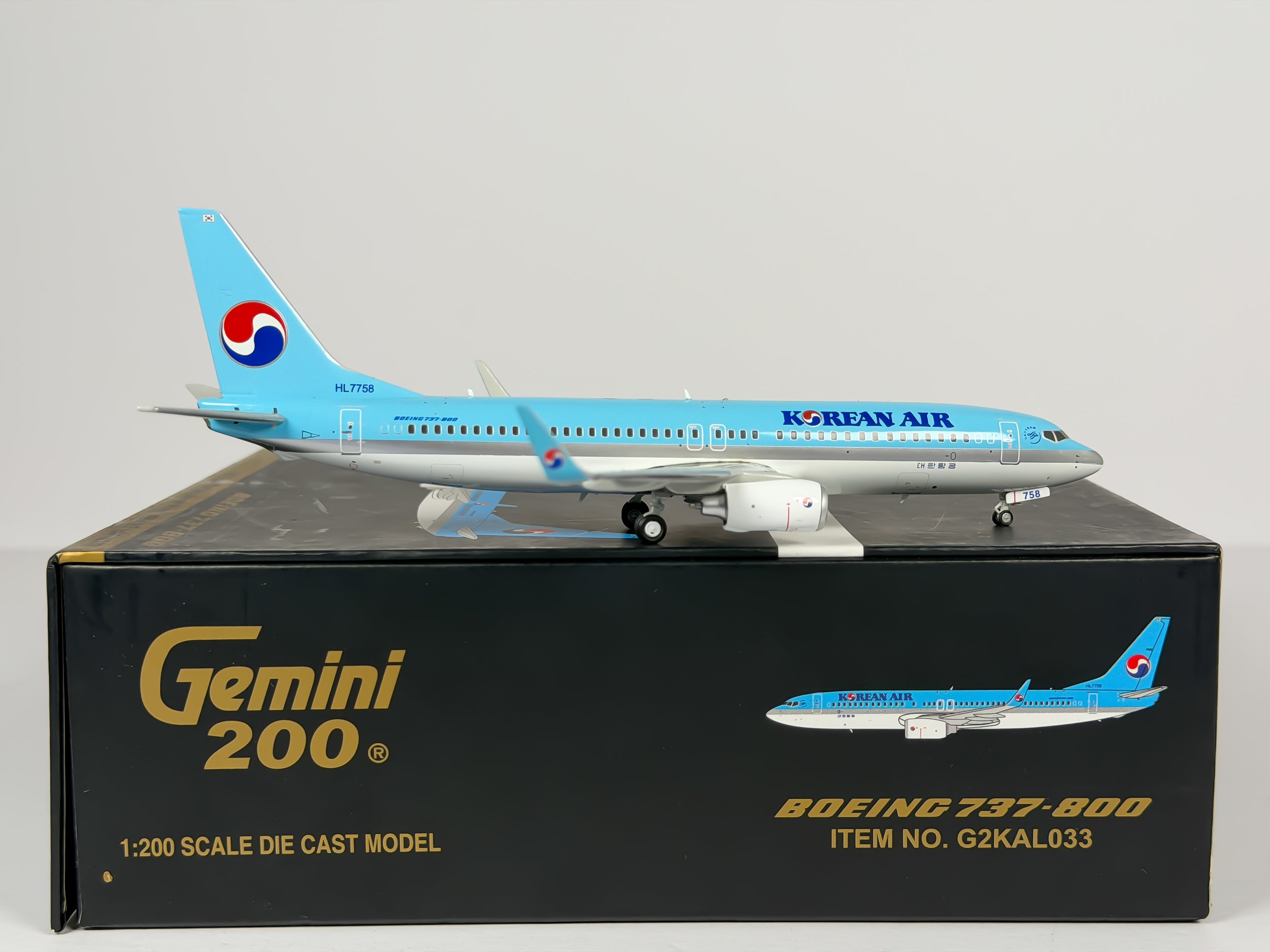 Korean Air Boeing 737-800 1:200 Gemini Jets HL7758 (G2KAL033)