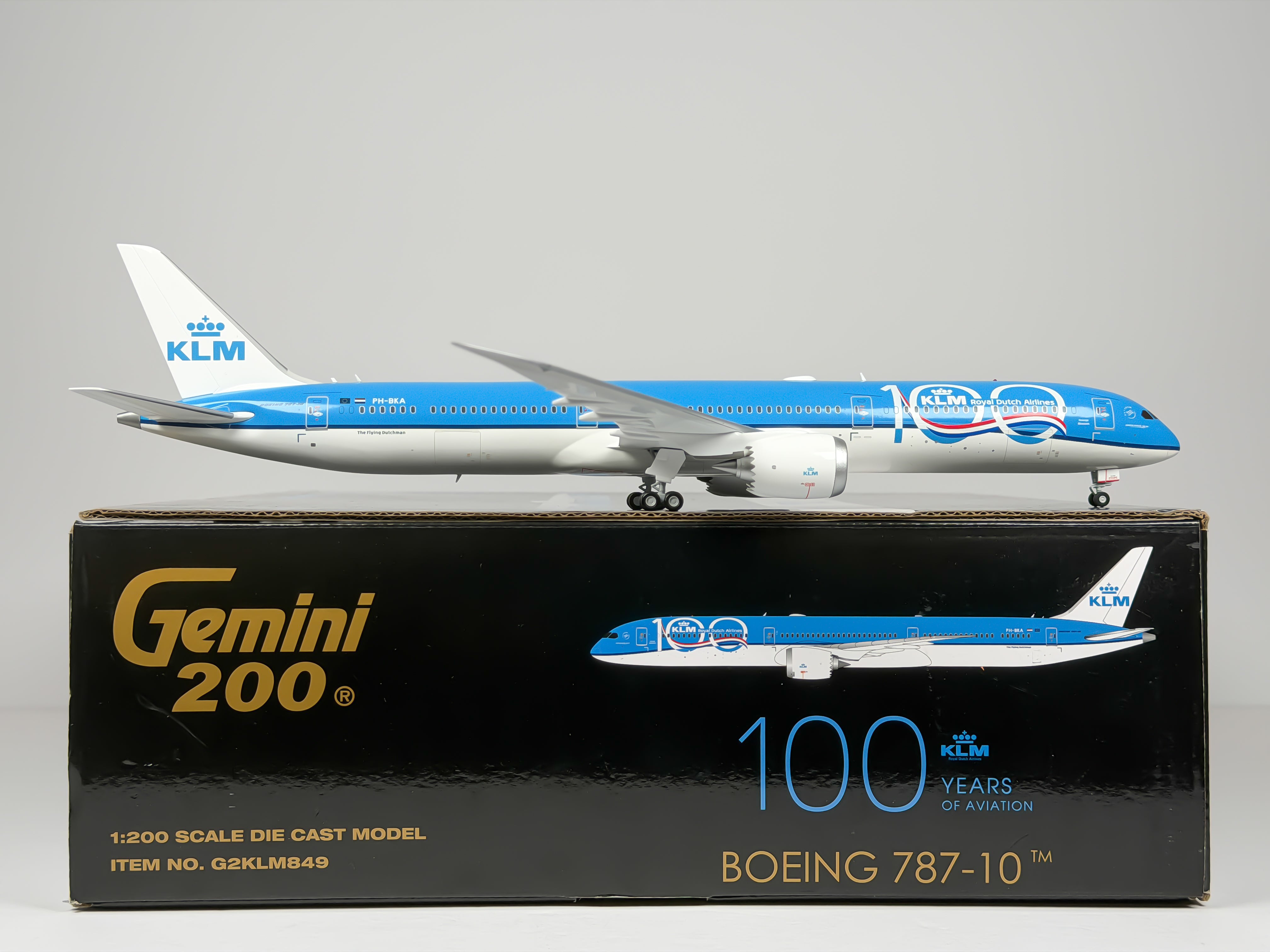 KLM Royal Dutch Airlines Boeing 787-10 1:200 Gemini Jets PH-BKA (G2KLM849)