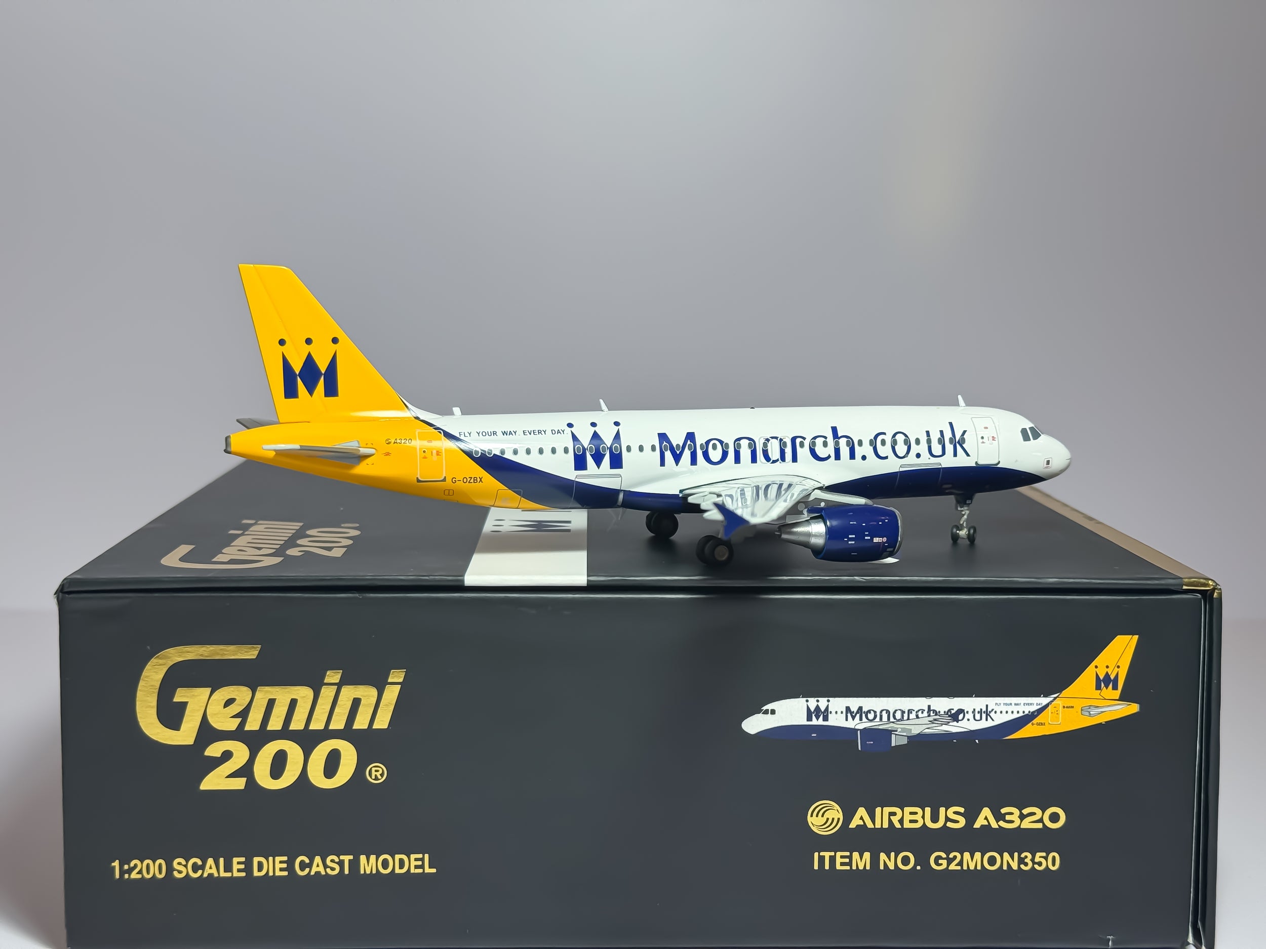 Monarch Airbus A320 1:200 Gemini Jets G-OZBX (G2MON350)