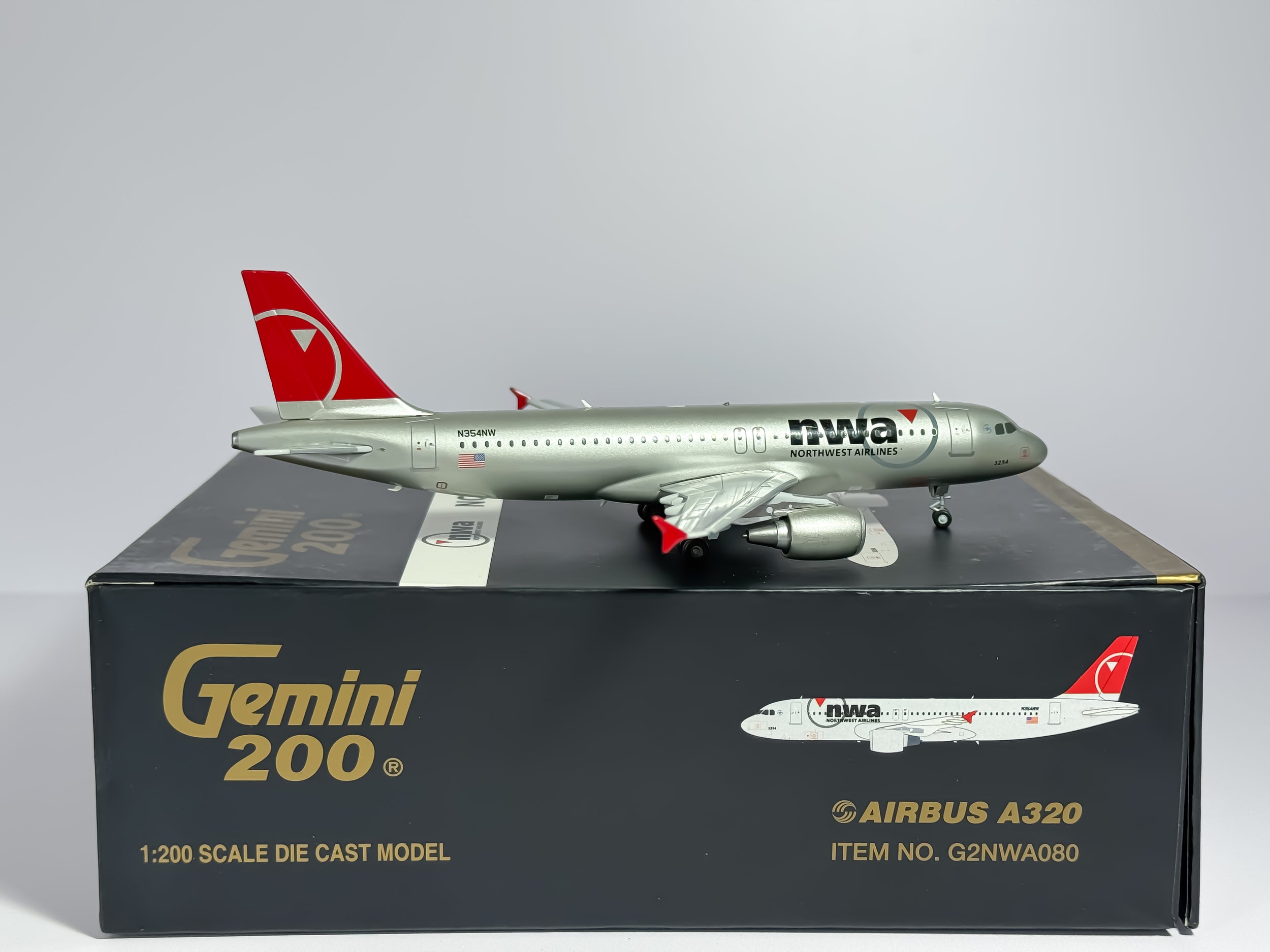 Northwest Airlines Airbus A320 1:200 Gemini Jets N354NW (G2NWA080)