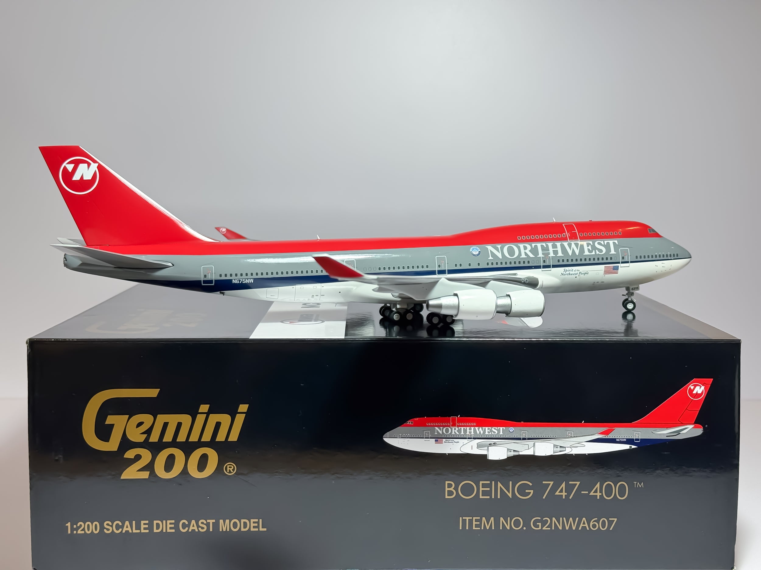Northwest Airlines Boeing 747-400 1:200 Gemini Jets N675NW (G2NWA607)