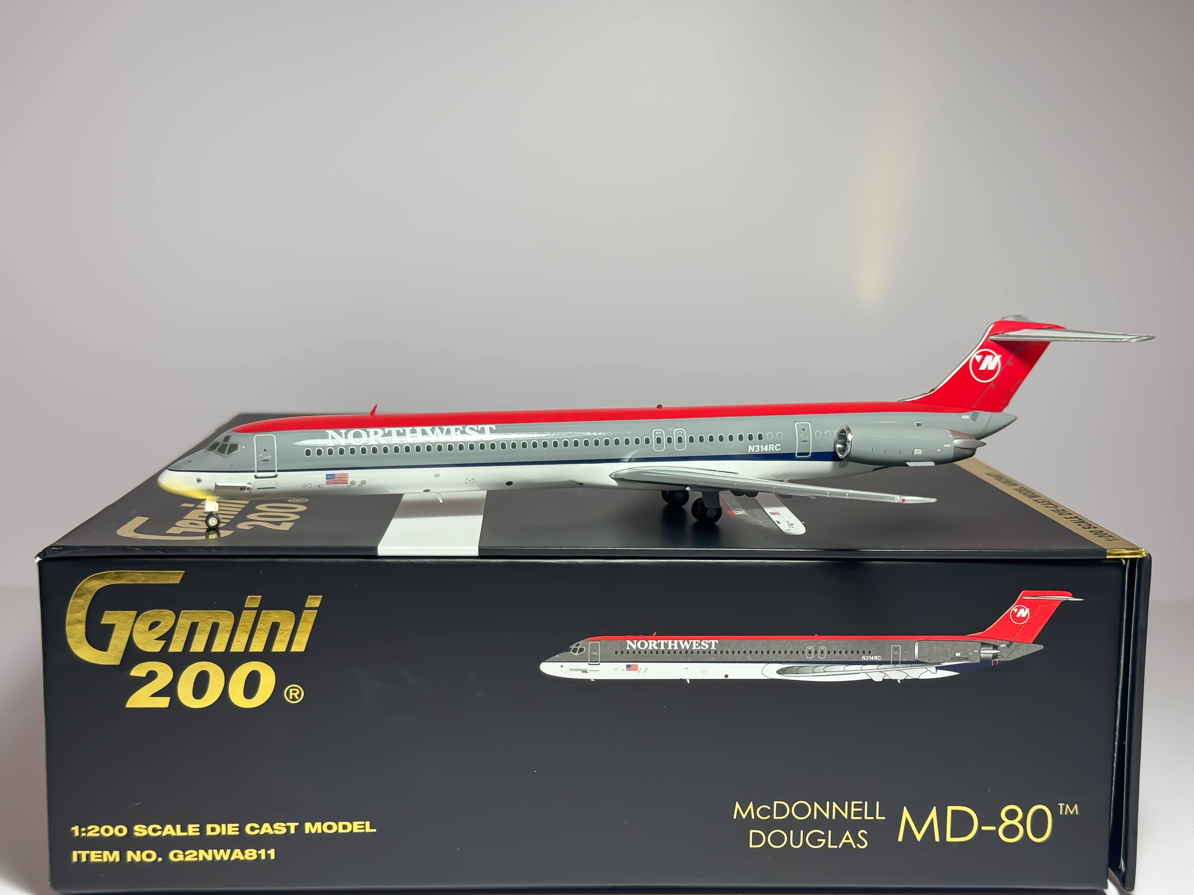 Northwest Airlines McDonnell Douglas MD-82 1:200 Gemini Jets N314RC (G2NWA811)