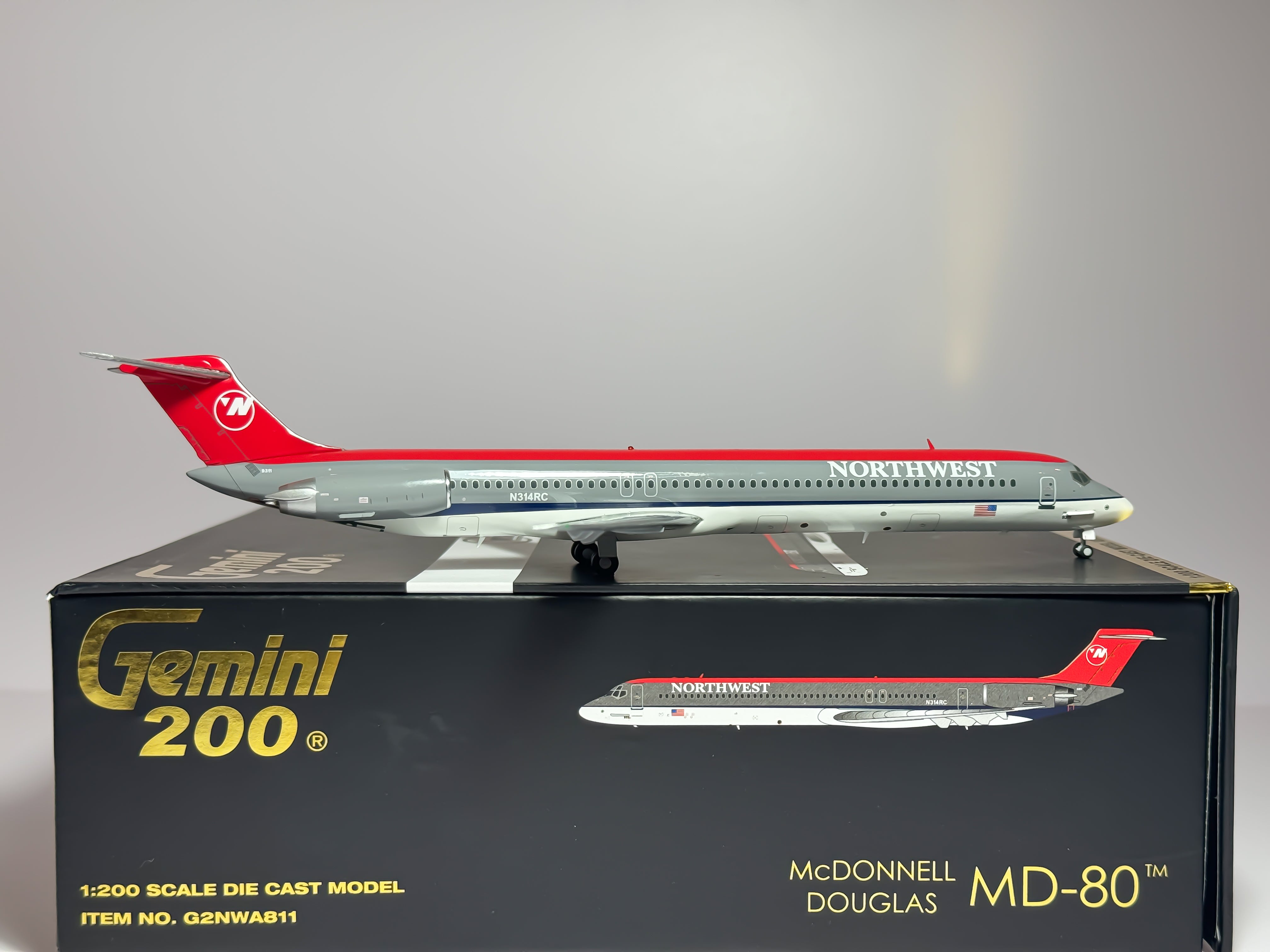 Northwest Airlines McDonnell Douglas MD-82 1:200 Gemini Jets N314RC (G2NWA811)