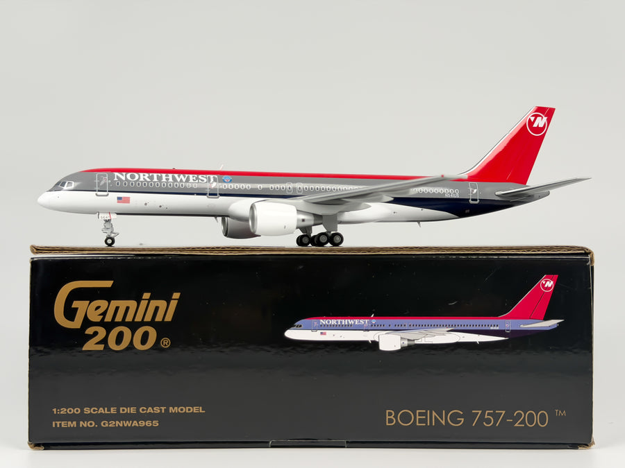 Northwest Airlines Boeing 757-200 1:200 Gemini Jets N541US (G2NWA965)