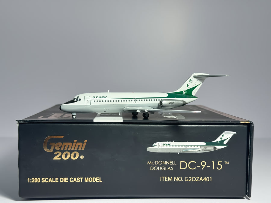 Ozark Airlines Douglas DC-9-15 1:200 Gemini Jets N971Z (G2OZA401)