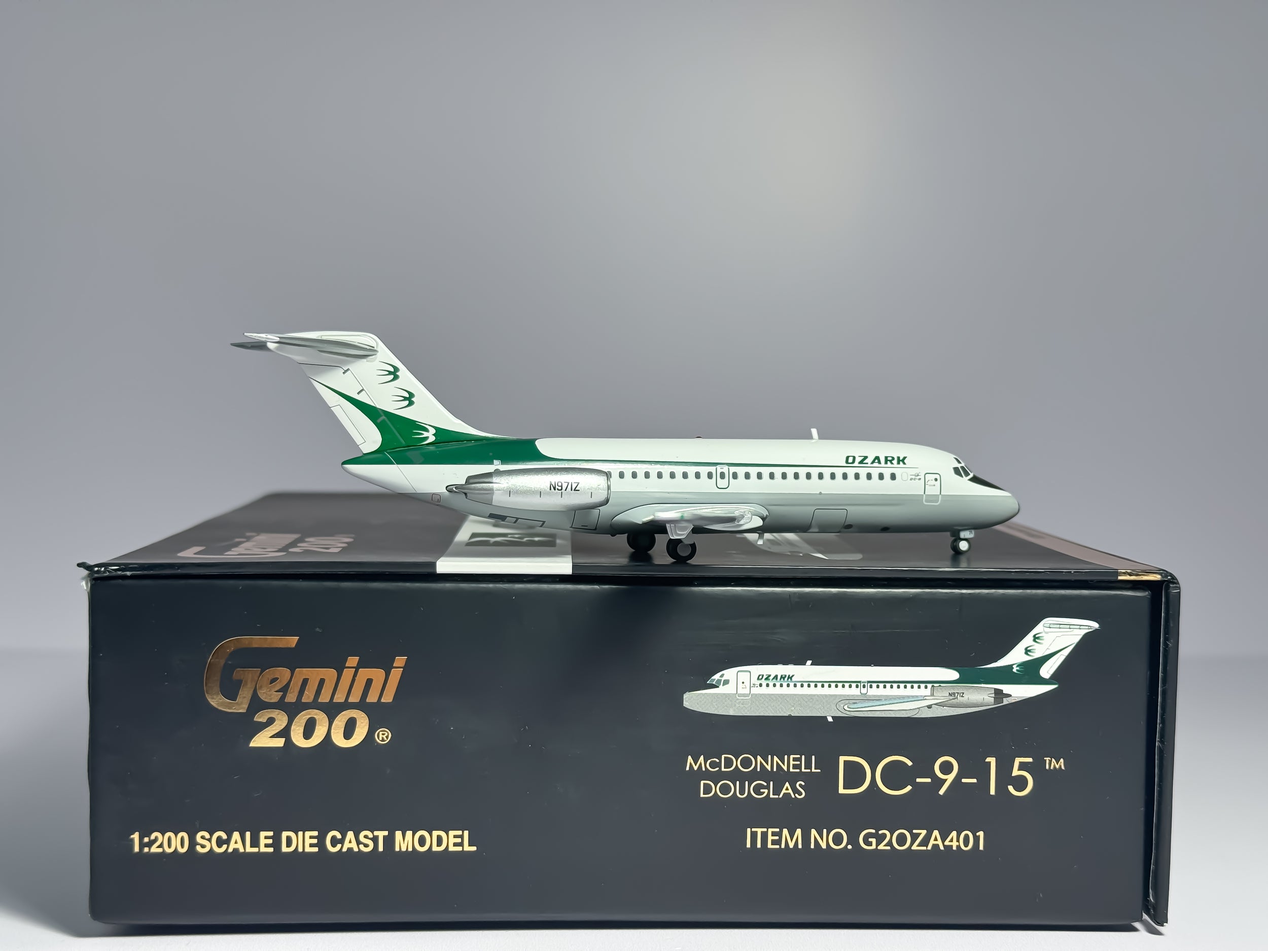 Ozark Airlines Douglas DC-9-15 1:200 Gemini Jets N971Z (G2OZA401)
