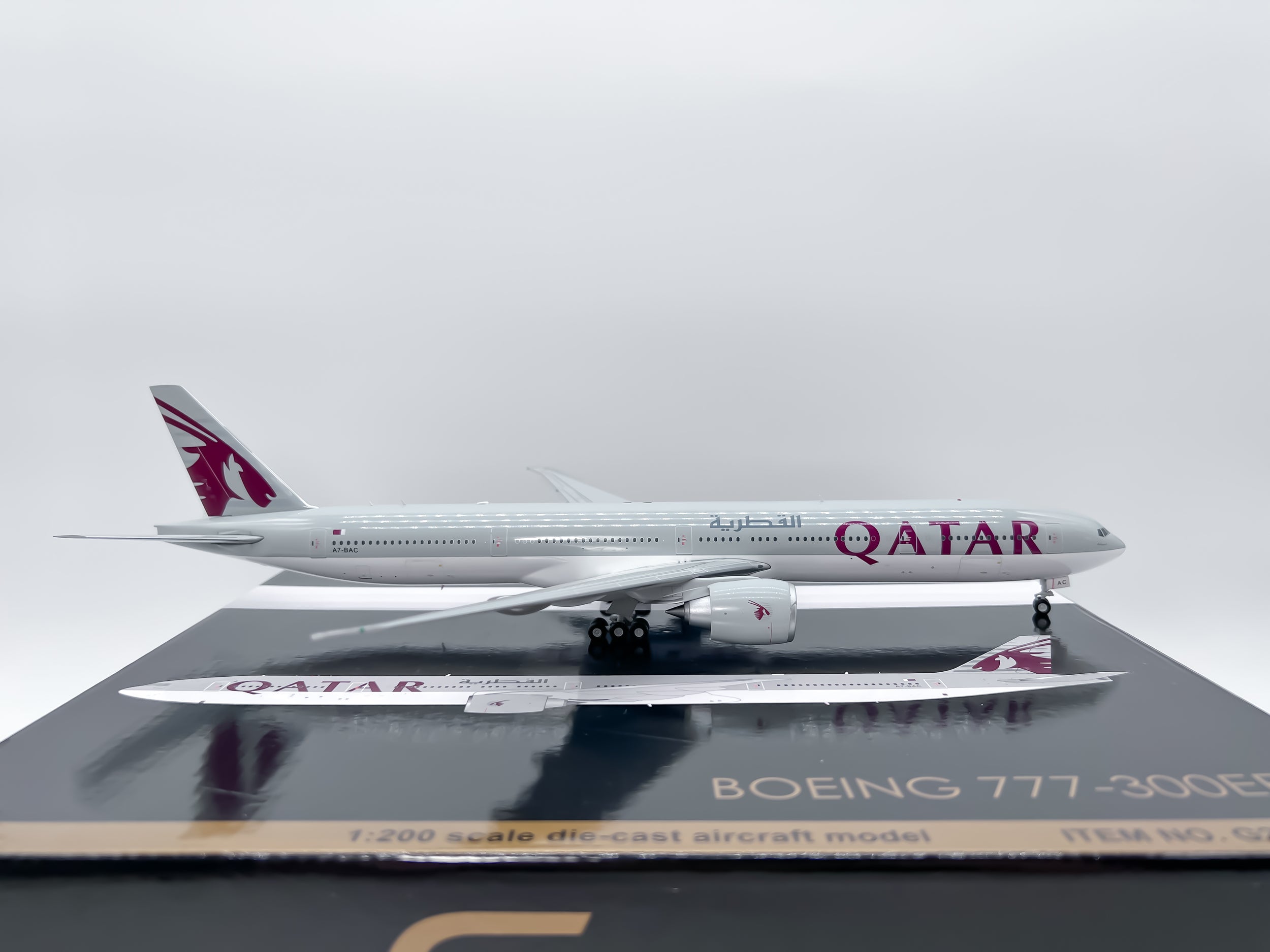 Qatar Airways Boeing 777-300ER 1:200 Gemini Jets A7-BAC (G2QTR477)