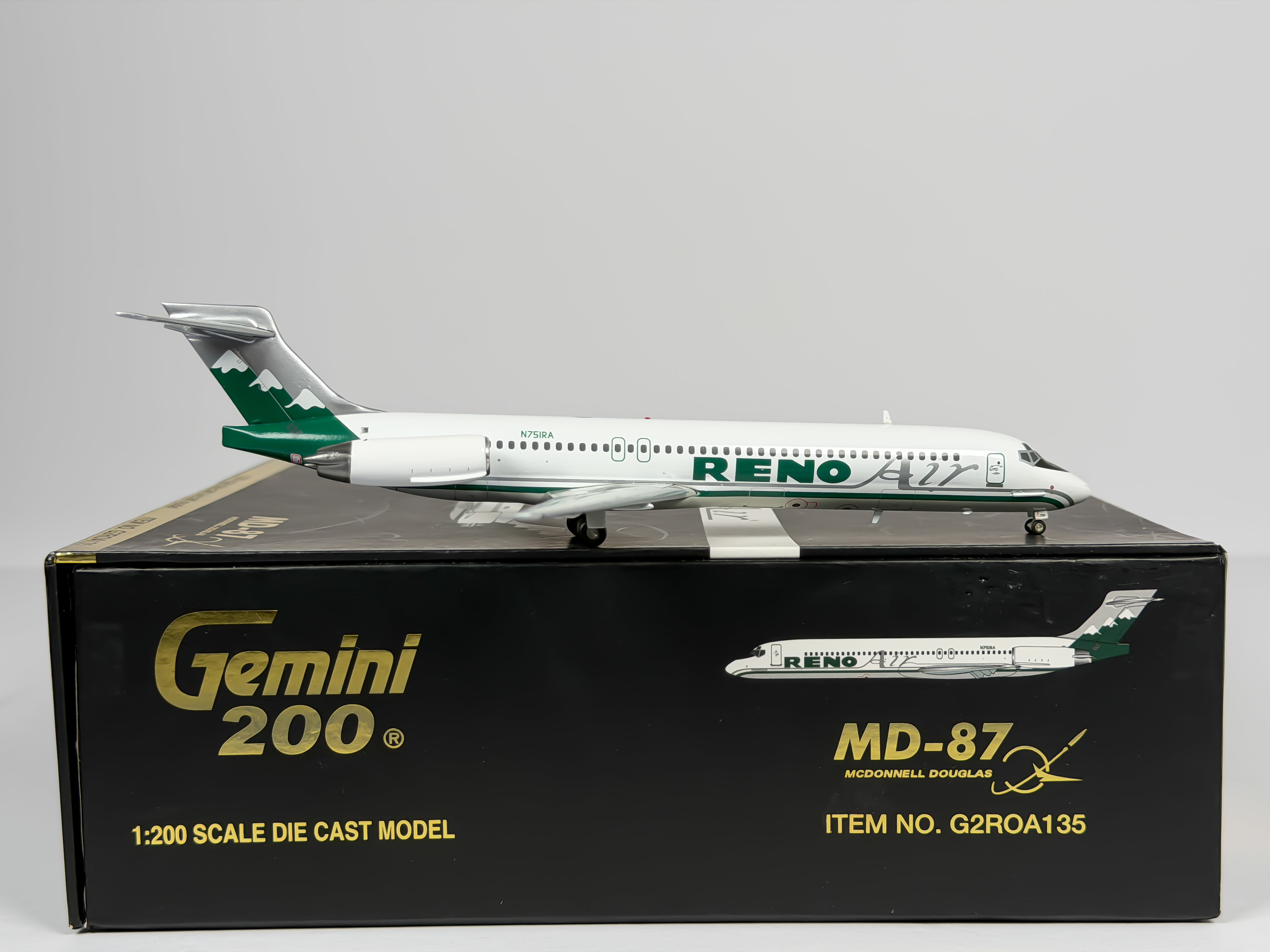 Reno Air McDonnell Douglas MD-87 1:200 Gemini Jets N751RA (G2ROA135)