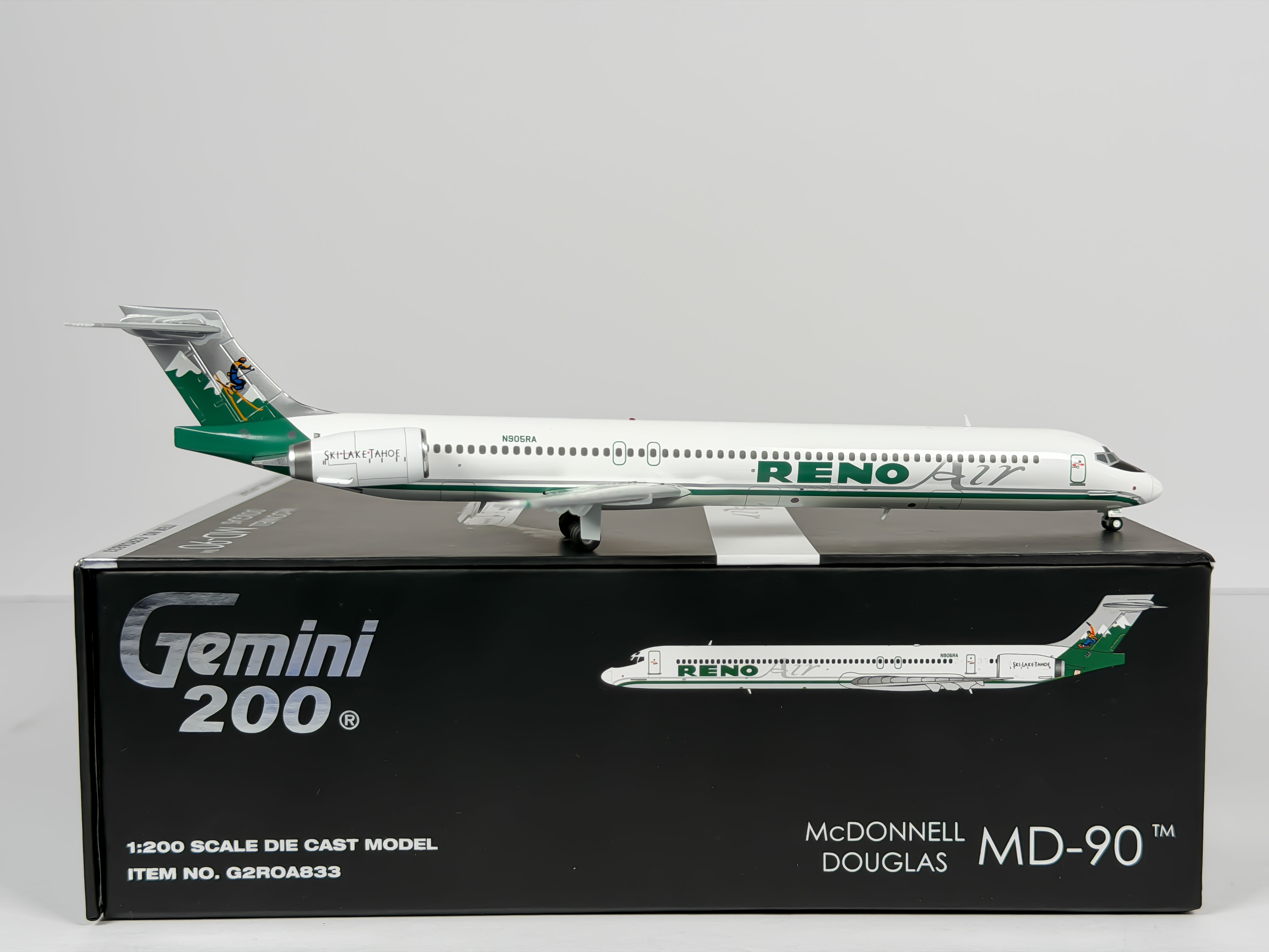 Reno Air McDonnell Douglas MD-90 1:200 Gemini Jets N905RA (G2ROA833)