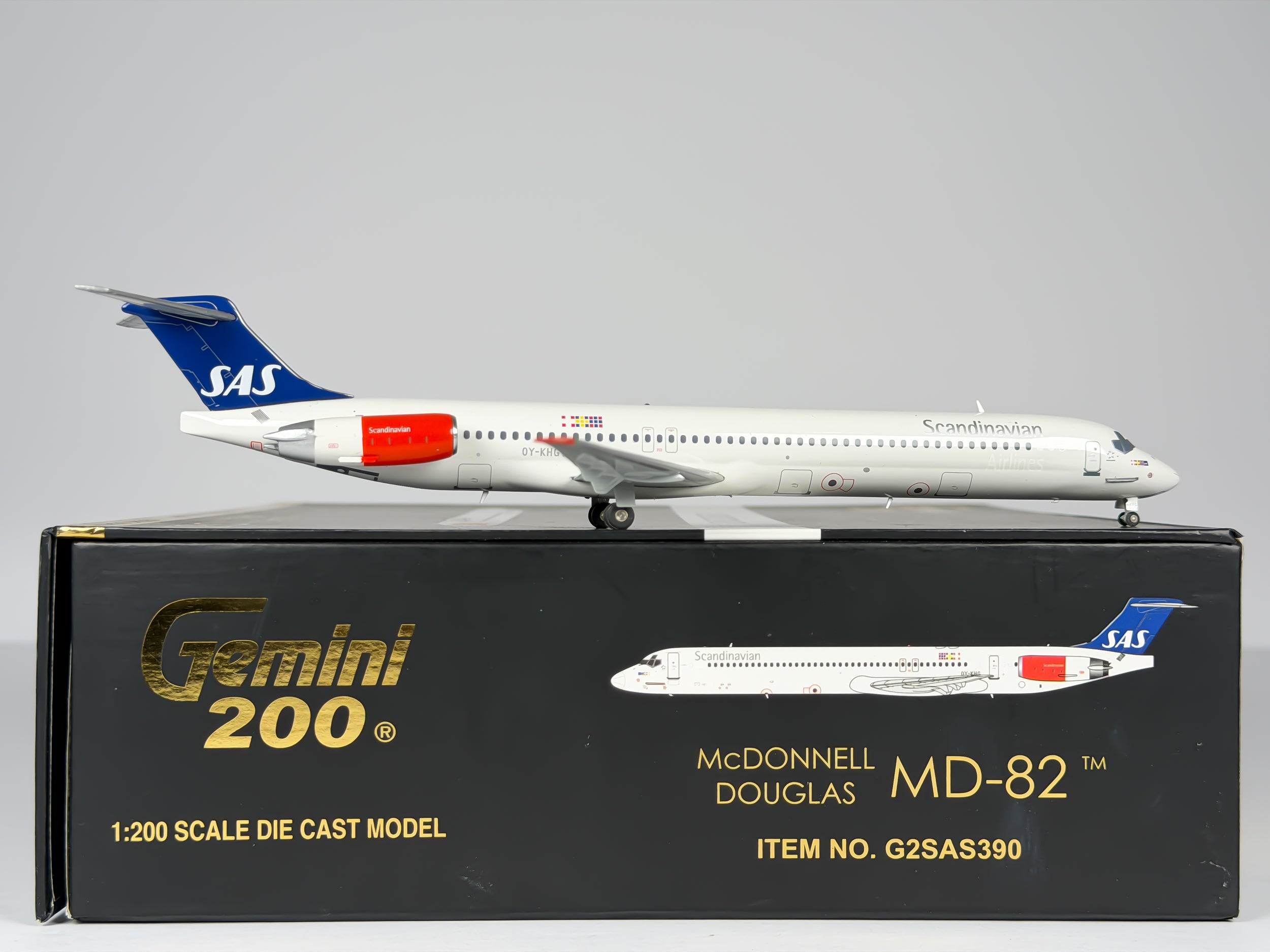 Scandinavian Airlines (SAS) McDonnell Douglas MD-82 1:200 Gemini Jets OY-KHG (G2SAS390)