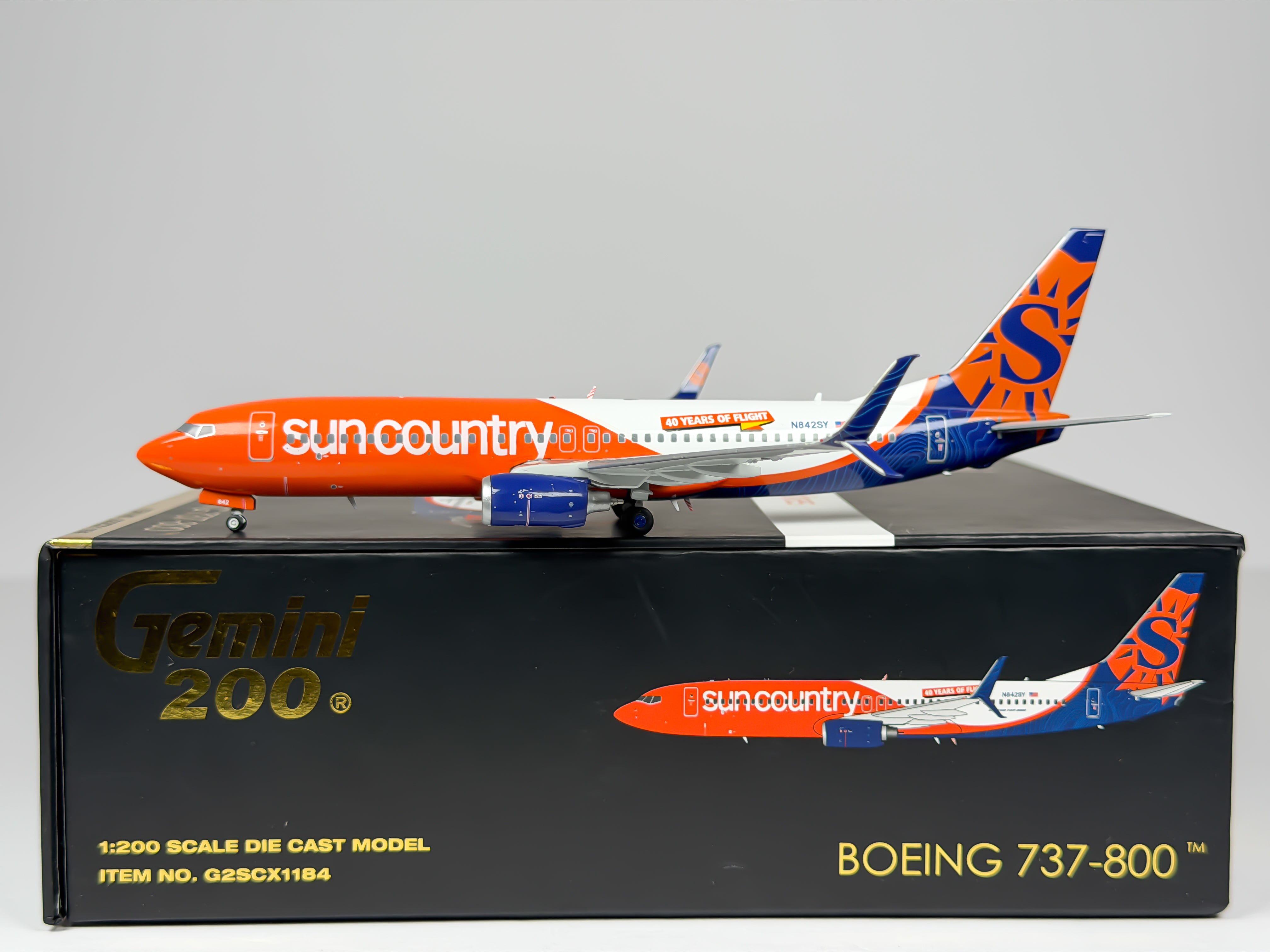 Sun Country Airlines Boeing 737-800 1:200 Gemini Jets N842SY (G2SCX1184)