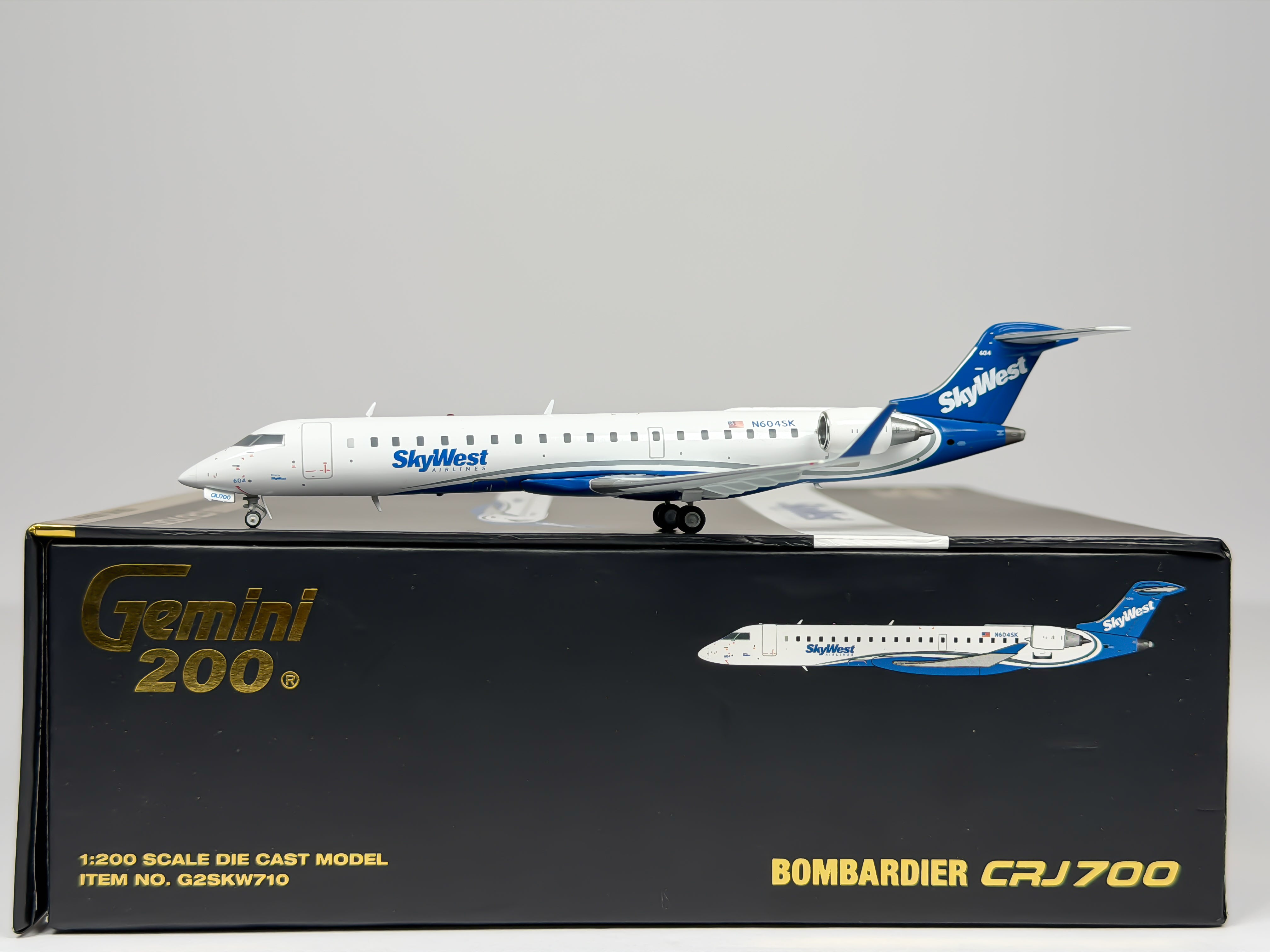 SkyWest Airlines Bombardier CRJ700 1:200 Gemini Jets N604SK (G2SKW710)