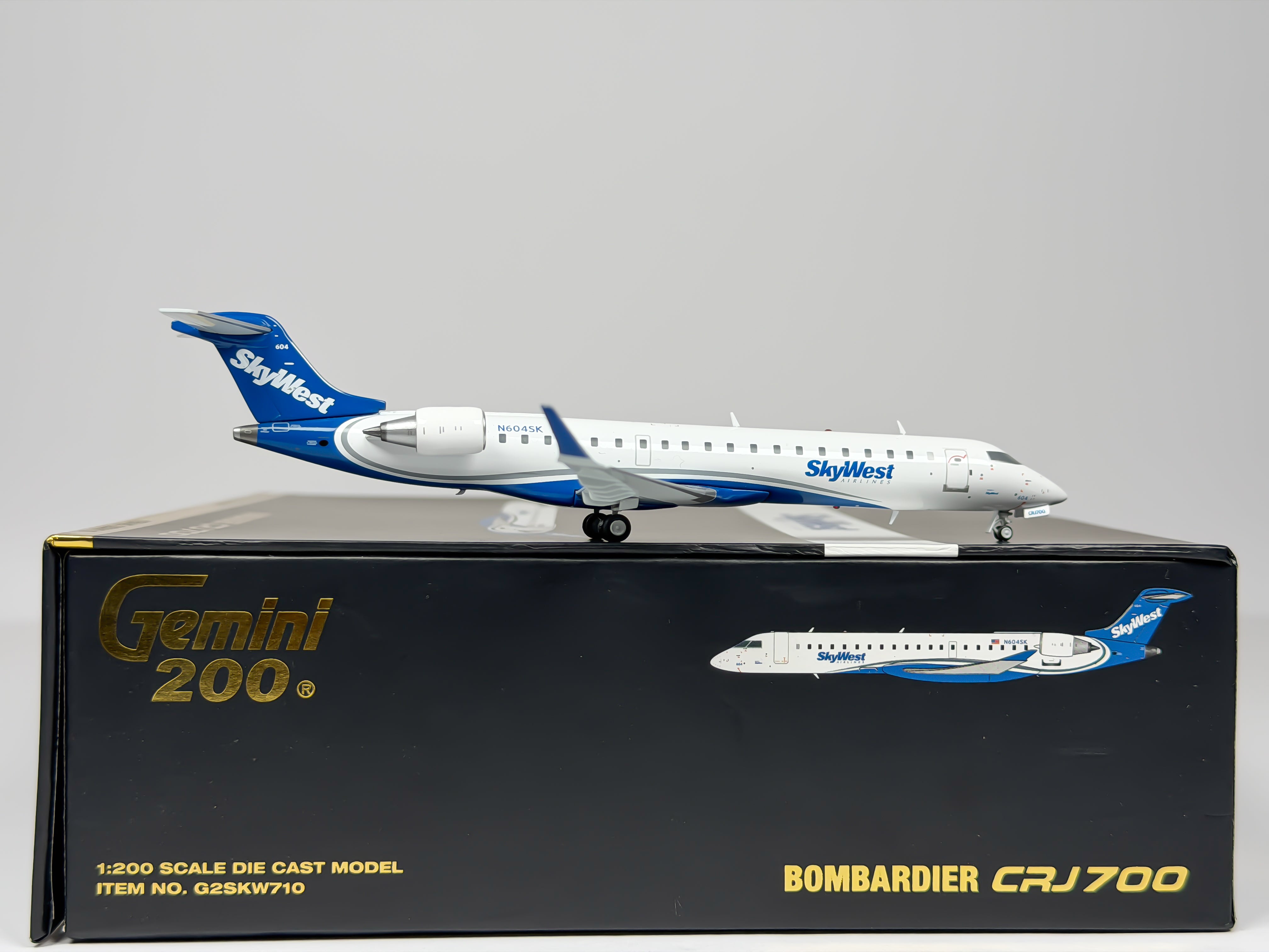 SkyWest Airlines Bombardier CRJ700 1:200 Gemini Jets N604SK (G2SKW710)
