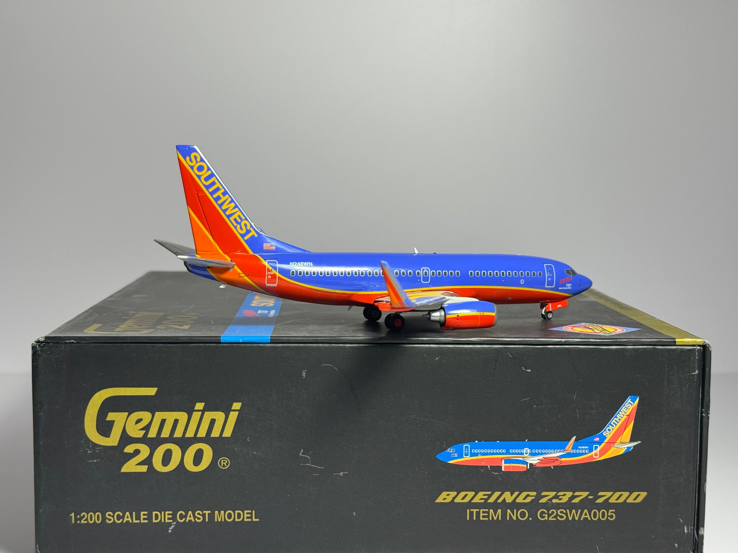 Gemini Jets 1:200 Southwest Boeing 737-700 N248WN Canyon Blue G2SWA005