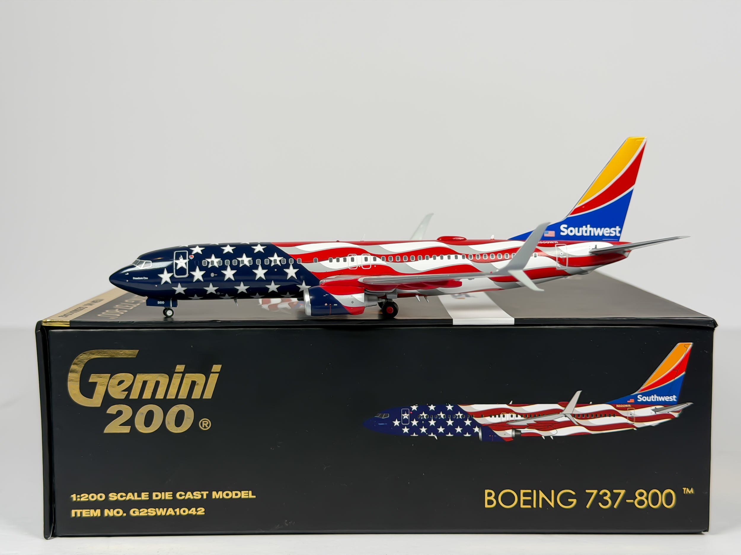 Southwest Airlines Boeing 737-700 1:200 Gemini Jets N500WR (G2SWA1042)