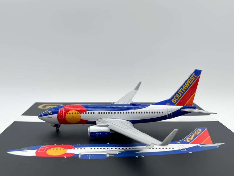 Southwest Airlines Boeing 737-700 1:200 Gemini Jets N230WN (G2SWA460F)